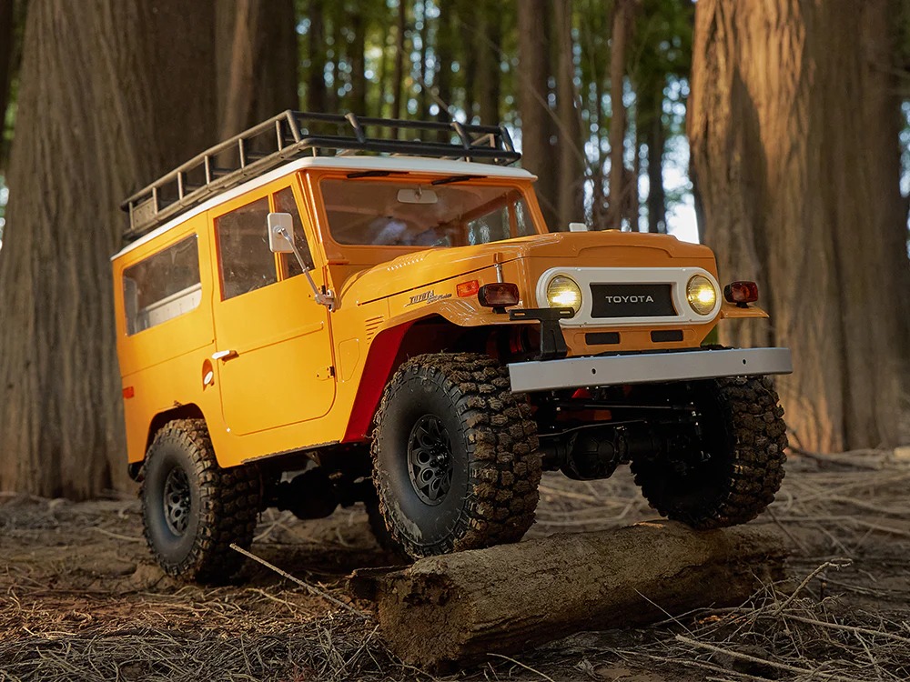 [สั่งจอง] FMS Model 1/10 : TOYOTA FJ40 RS