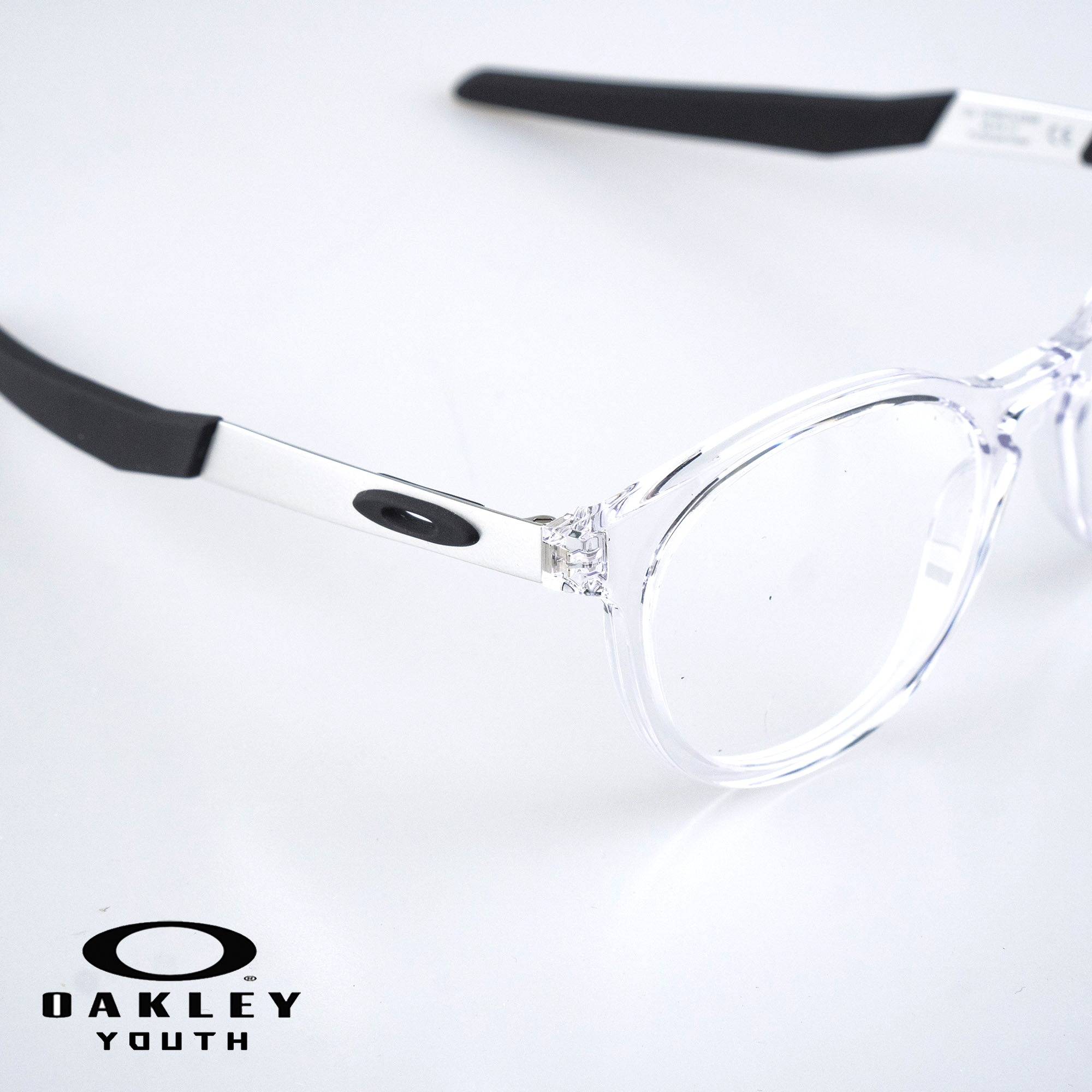 แว่นเด็ก Oakley Youth OY8014 0248 Round Out