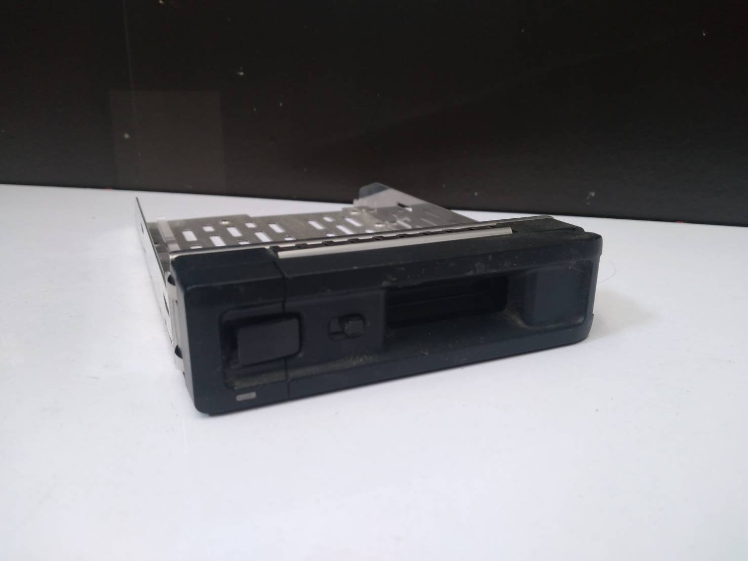 Synology HDD Tray Type R7 - > RS2416RP+, RS2416+, RX1215sas