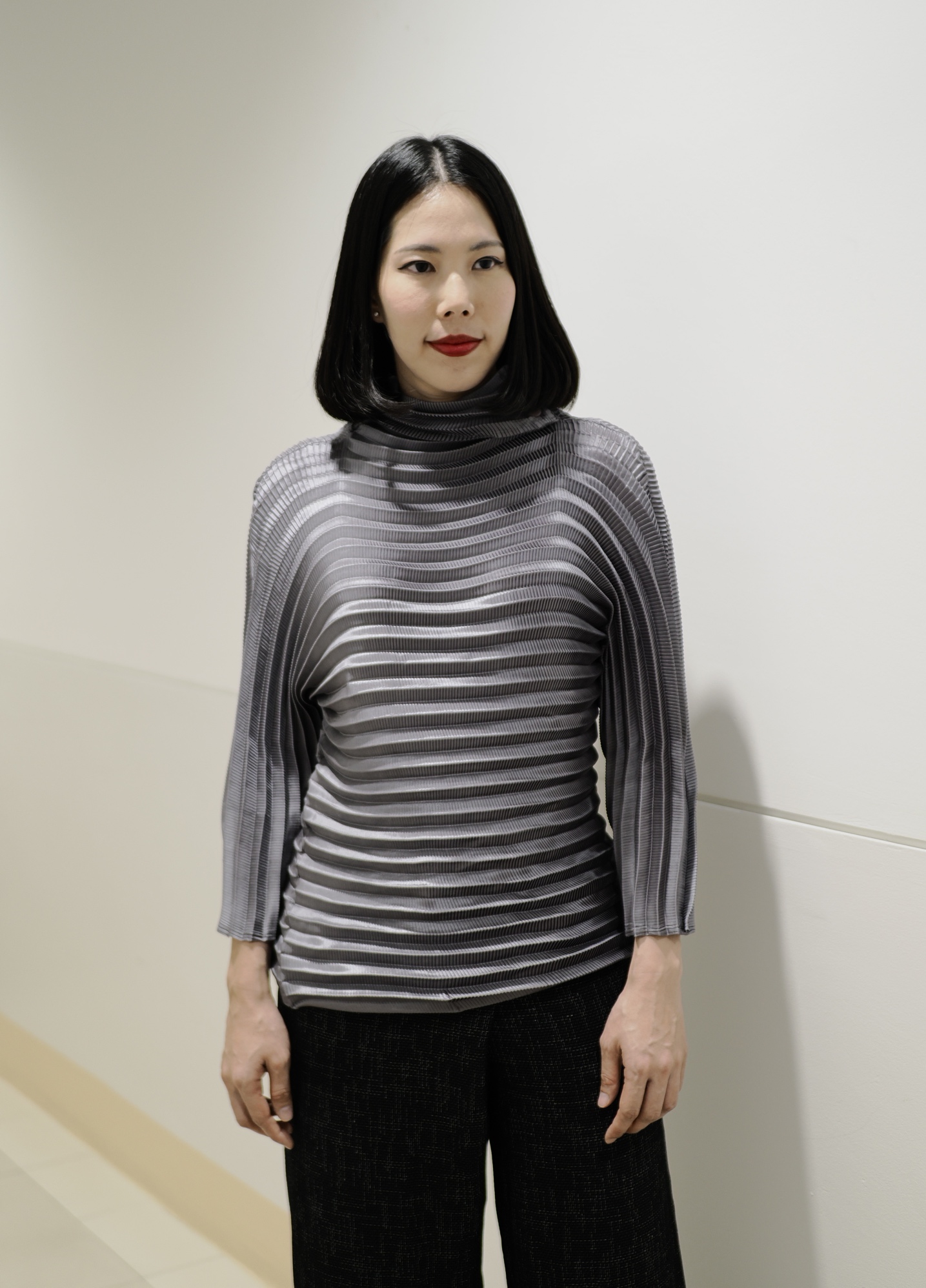 ปรับราคาลง40%!! 2MUAY GA6004-1 เสื้อพลีทคุณภาพ FOLD OVER NECK PLEATED TOP 3 สี FREE SIZE