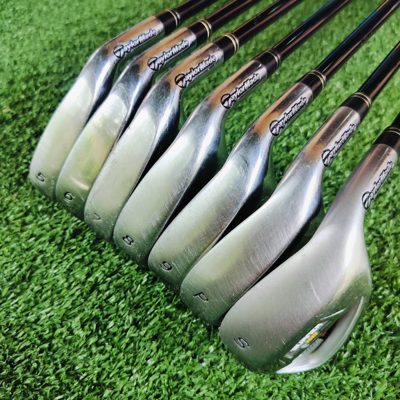 ชุดเหล็กหน้าเด้ง!!! Taylormade Burner XD หน้าเด้ง Titanium Face หายาก+++ มีแผ่นหน้าเด้งไทเทเนี่ยมชัดๆ ที่หน้าใบเหล็ก รุ่น XD เป็นตัว TOP ผลิตจากวัสดุพรีเมี่ยม ไม้กอล์ฟมือสอง ของแท้ By NakaraLuxurious