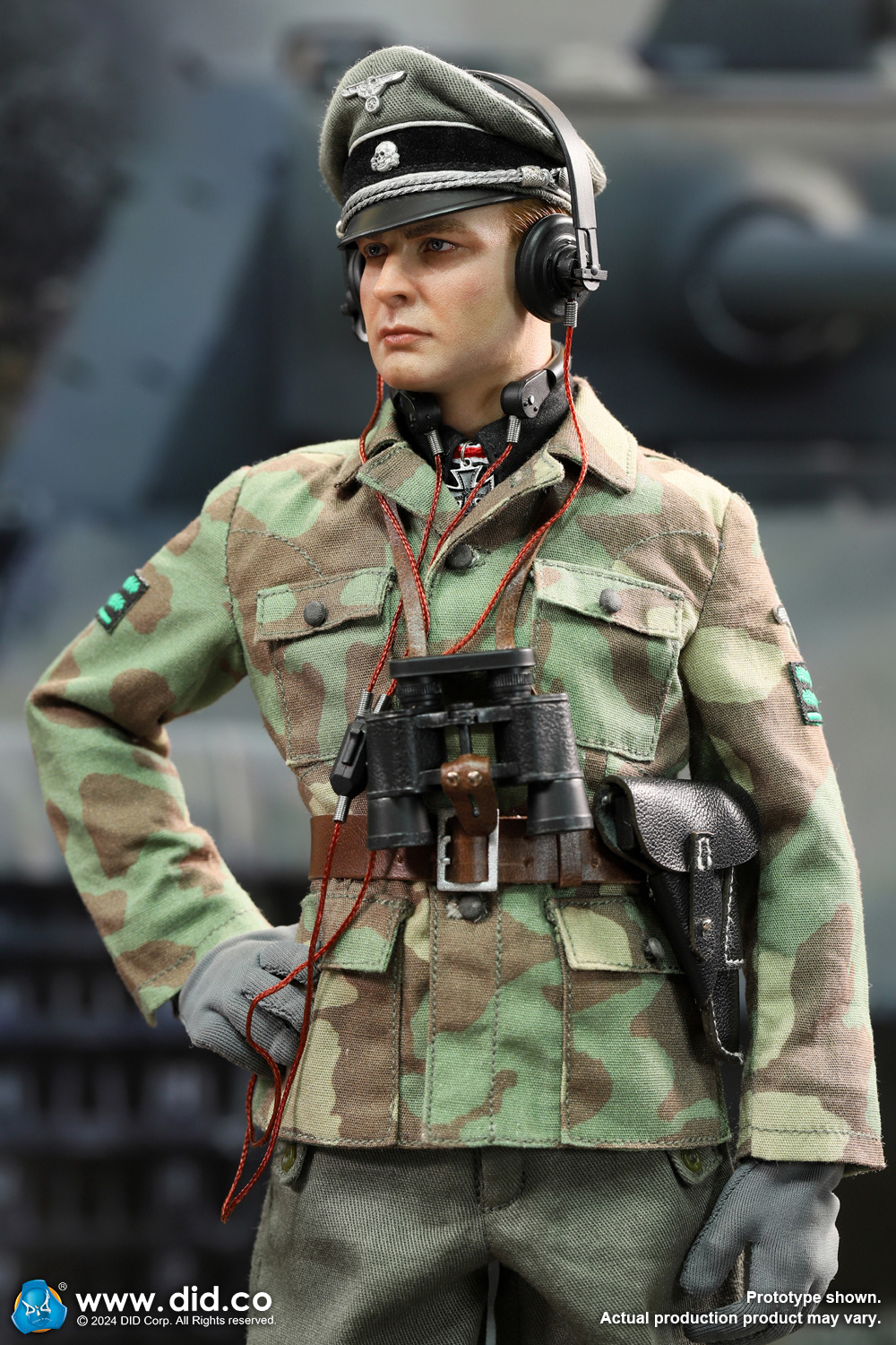[สั่งจอง] DID D80176 1/6 : WWII German Commander - Max
