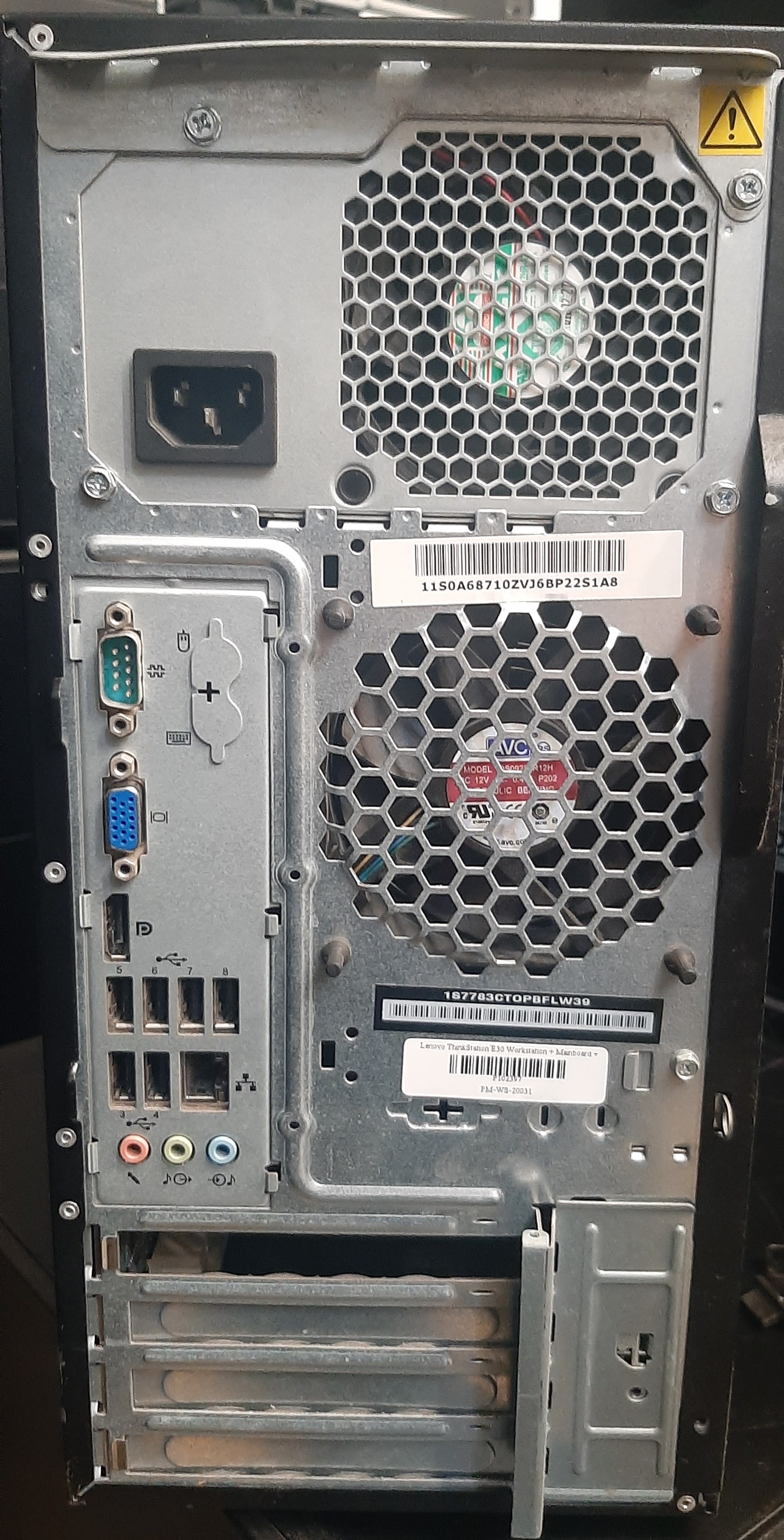 เวิร์คสเตชั่นมือสอง Lenovo thinkstation E30 i5-2320 Ram16GB SSD240GB แถม คีย์บอร์ด เม้าส์คละรุ่น มีประกัน