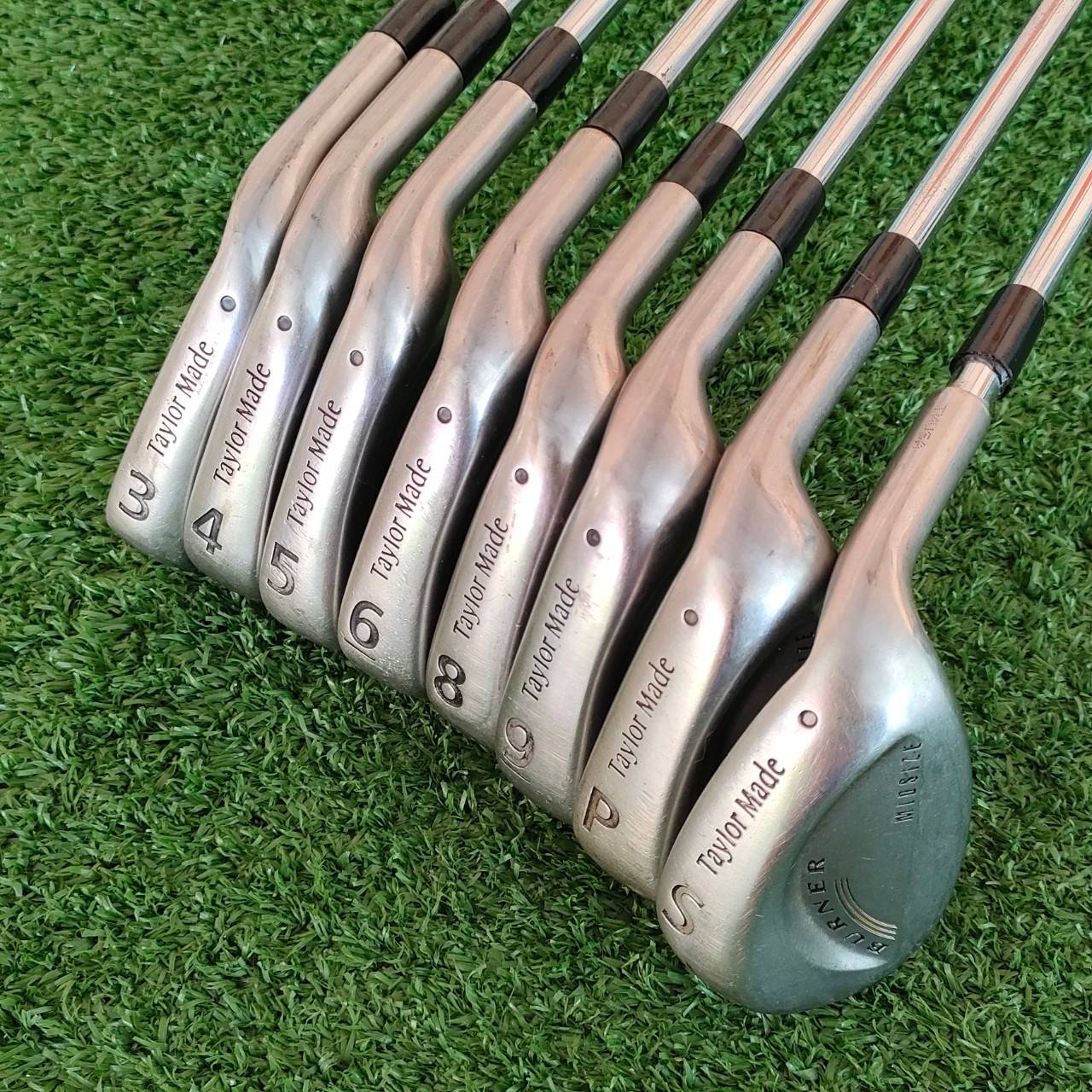 ชุดเหล็ก TAYLORMADE BURNER MIDSIZE มีเหล็ก 3-9 เเละ PW SW ** ขาดเหล็ก 7 ** ก้าน DYNALITE FLEX R ไม้กอล์ฟมือสอง ของแท้ BY NakaraLuxurious
