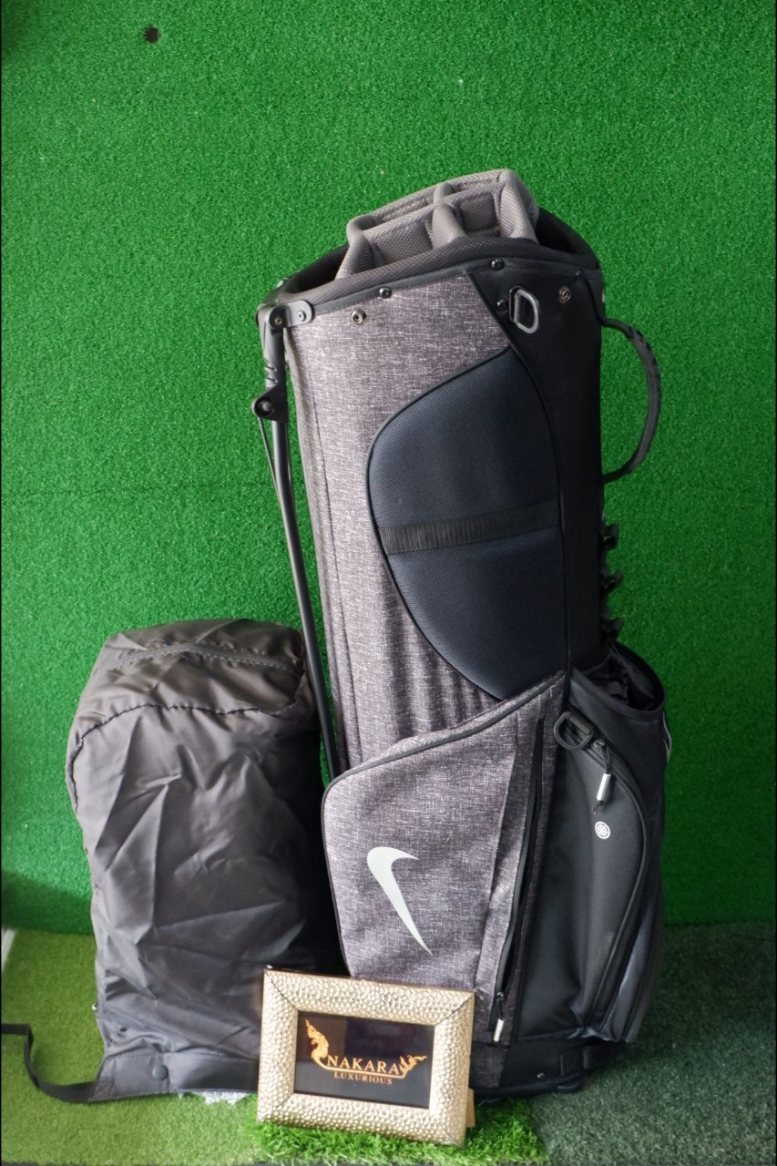 ถุงกอล์ฟมือสอง NIKE สีเทา