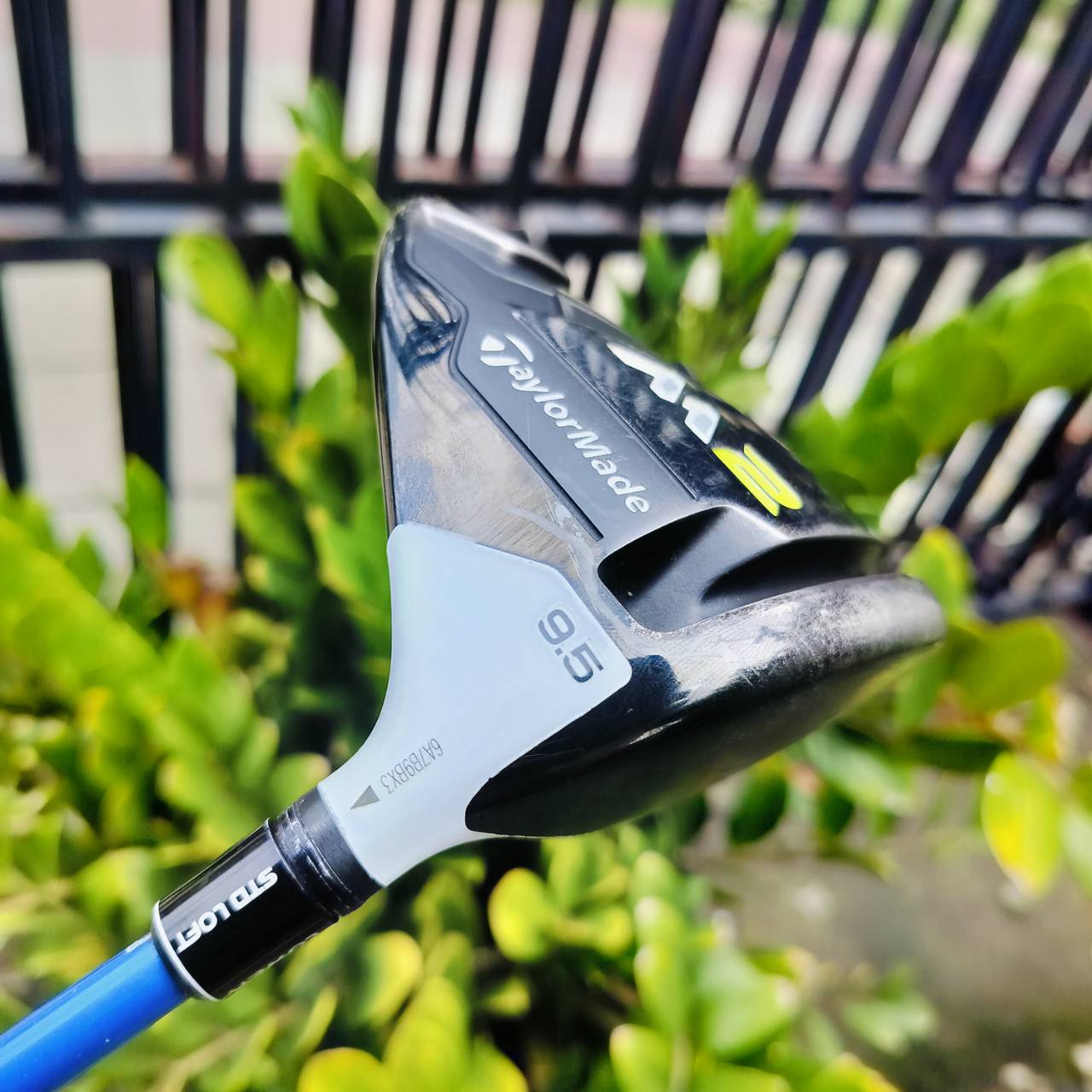 DRIVER TAYLORMADE M2 องศา 9.5 ก้าน MITSUBISHI FLEX R เป็นรุ่นที่ตีง่าย และตีไกลสุดๆ กระดองเคฟล่าทั้งชิ้น ตีไกลด้วย SPEED POCKET ที่บริเวณ SOLE ใกล้หน้าไม้ ทำให้เด้งอย่าวทรงพลังไม้กอล์ฟพรีเมี่ยมมือสอง ของแท้ By NakaraLuxurious