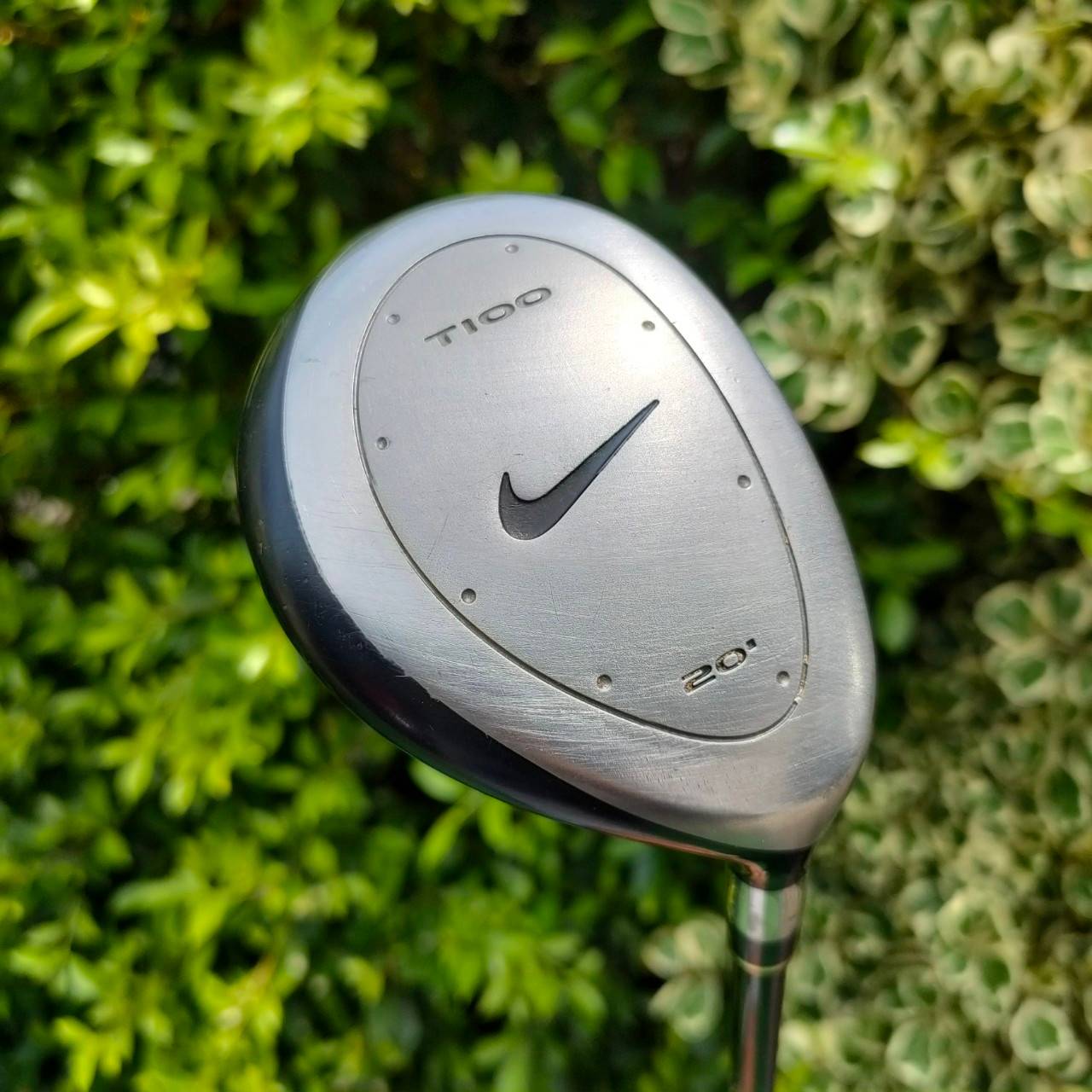 HYBRID NIKE T100 องศา 20 ก้าน FUJIKURA NIKE GOLF FLEX R ตีดีสุดขีด วัสดุส่วนหัวก็ดีมาก ส่วนก้าน FUJIKURA ก็ดีมากๆ ทำให้ไม้นี้เสถียรมากๆ ตีตรงแน่น มั่นใจ