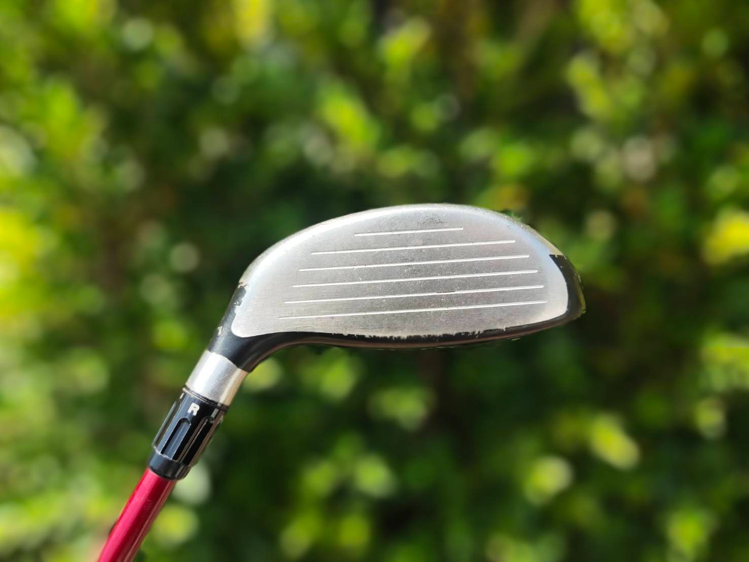 FW3 Taylormade R9 หัวแบนๆตีลอยง่าย เสียงหวาน สามารถไขปรับได้ด้วยครับ ก้านดีมาก FUJIKURA MOTORE FLEX M องศา 15