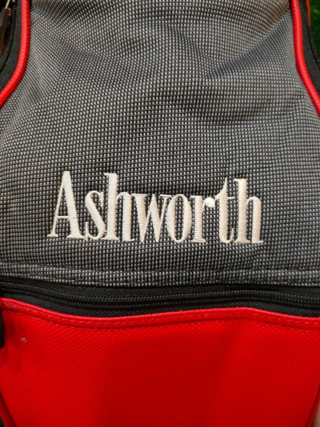 ถุงกอล์ฟ ASHWORTH สภาพสวยนางฟ้า