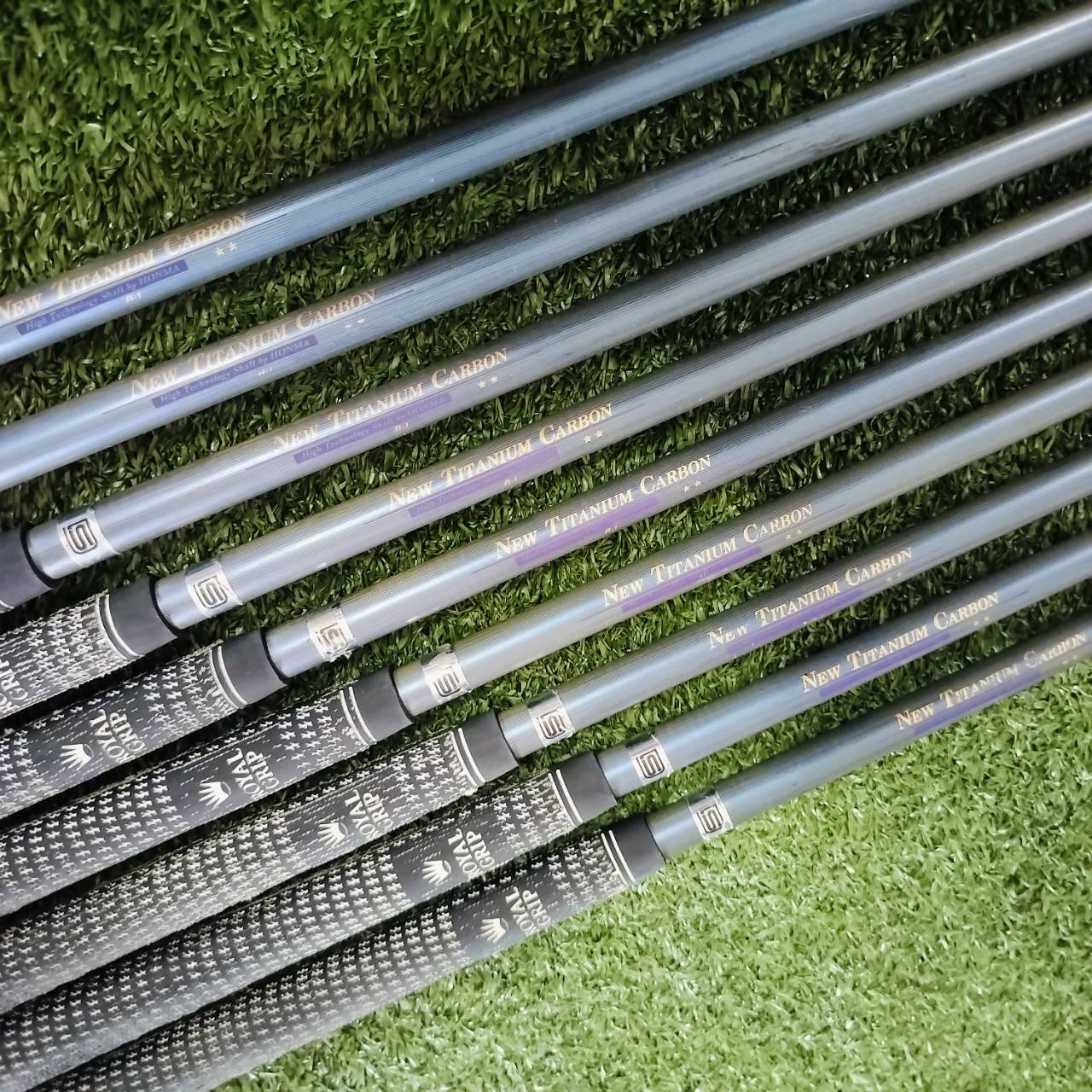 ชุดเหล็ก HONMA-LB 708 H & F CAVITY รุ่นดังอีกรุ่น เหล็ก FORGED JAPAN SAKATA ตีง่ายมาก ได้ฟีลลิ่งนุ่มนวล ใบไม่ใหญ่ ให้สปินได้ดีมาก ไม้กอล์ฟพรีเมี่ยมมืองสองญี่ปุ่น By NakaraLuxurious