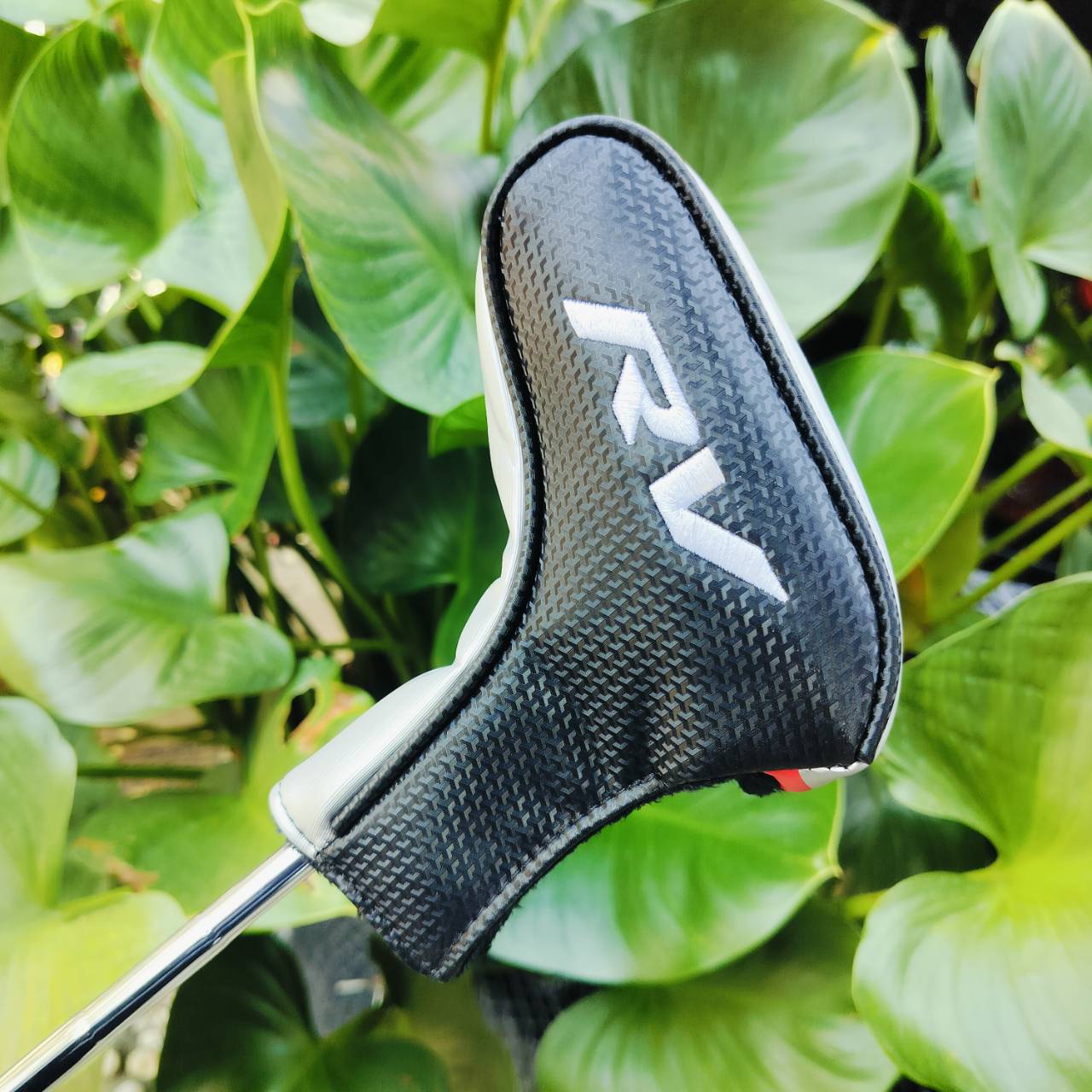PUTTER MIZUNO RV 04 ยาว 33 นิ้ว สภาพสวยนางฟ้า มี COVER เดิมแท้ พัตเตอร์ทรงมอลเล็ตที่พัตต์ได้ง่าย ไม้กอล์ฟพรีเมี่ยมมือสอง ของแท้ By NakaraLuxurious