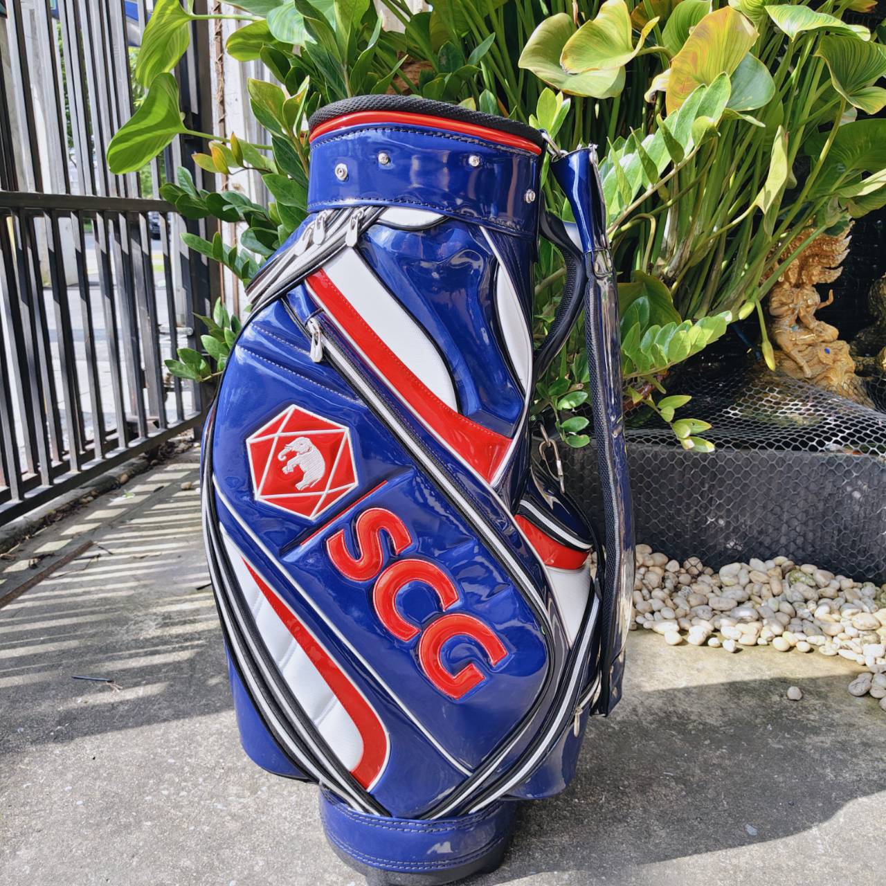 ถุงกอล์ฟ SCG มือสอง *มีตำหนิแป๊กหลุดสองจุด* วัสดุถุงดีแลเะสวยมากค่ะ เป็นถุง TOUR ใส่ได้จุกๆ