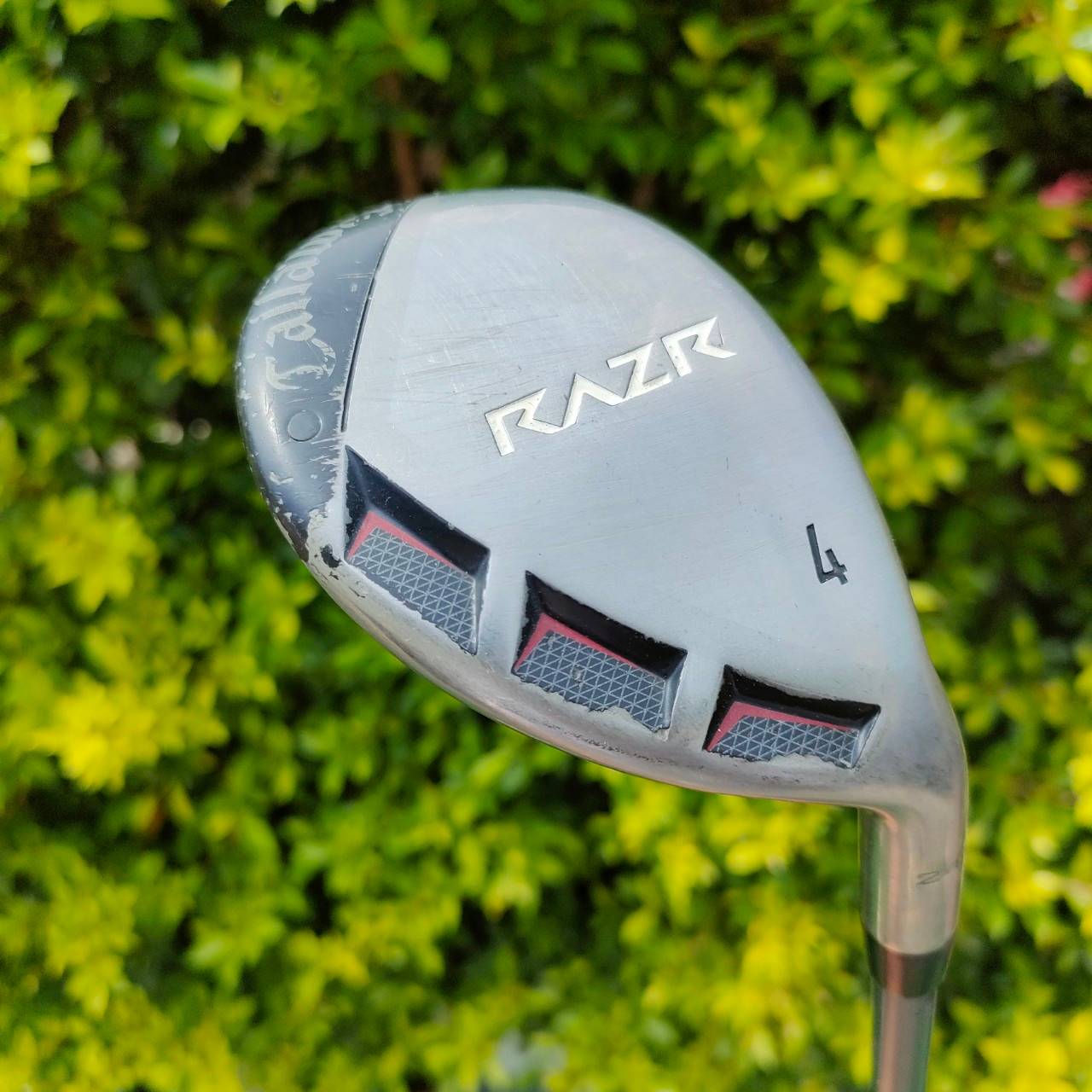 ** ไม้กอล์ฟสำหรับผู้หญิง ** HYBRID 4 CALLAWAY RAZR ก้าน CALLAWAY FLEX W ** หัวไม้มีรอยถลอก มีรูปให้ชมค่ะ ** ก้านเบามาก และตีดีมาก ไม้กอล์ฟมือสอง ของแท้ BY NakaraLuxurious