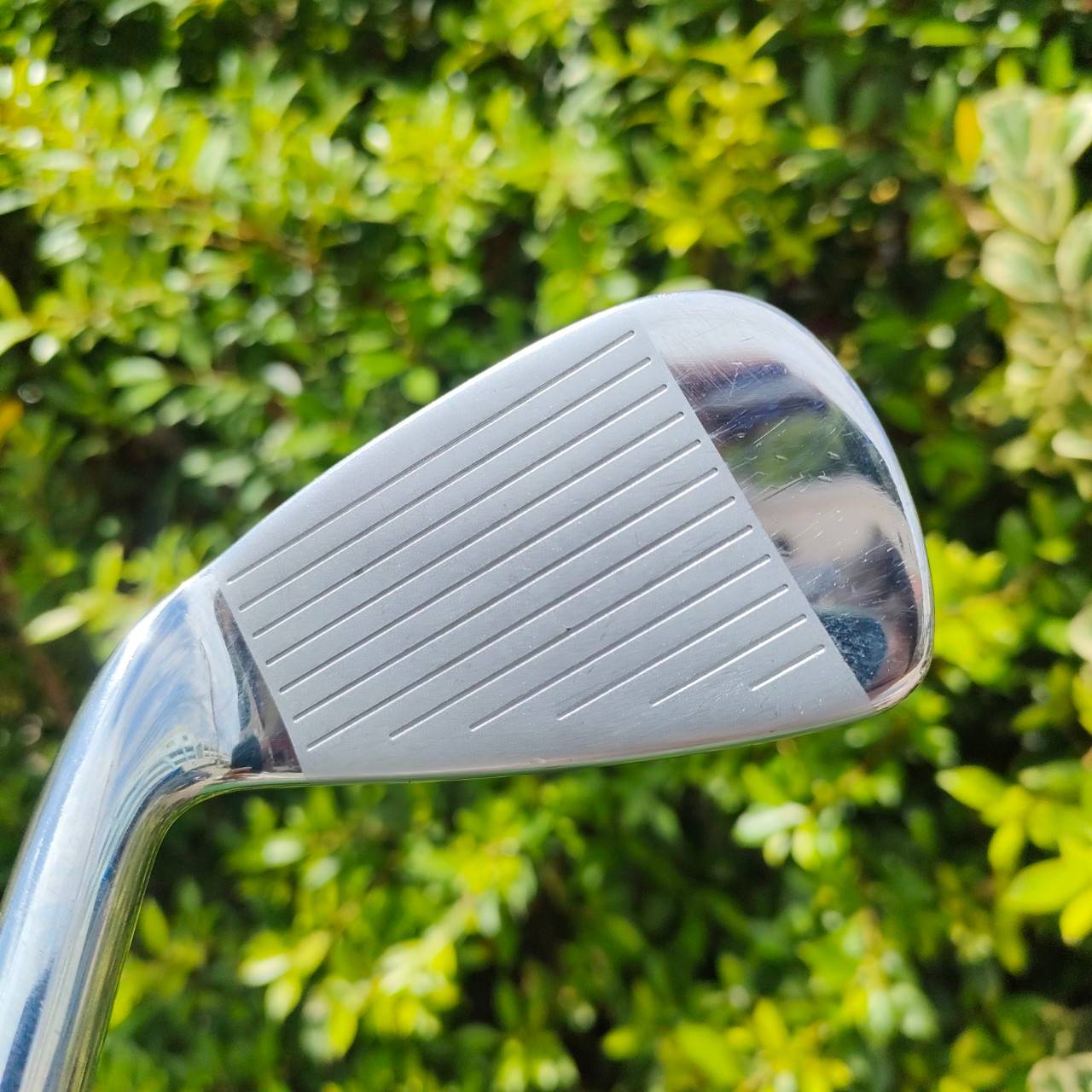 ชุดเหล็ก TITLEIST AP2 FORGED มีเหล็ก 4-9 เเละ PW ก้านเหล็ก ไรเฟิล ไม่มีปล้องนะครับ กริพใส่ GOLF PRIDE กึ่งผ้าใบทั้งชุด เป็นเหล็ก FORGED ที่ตีง่ายและมันส์ มากที่สุดชุดนึง สนุกเพราะตีโดนง่ายมาก และได้ความมันส์ แม่นยำ สปินจัดๆ ราคาเอาแบบพิเศษสุดไปเลย!!!