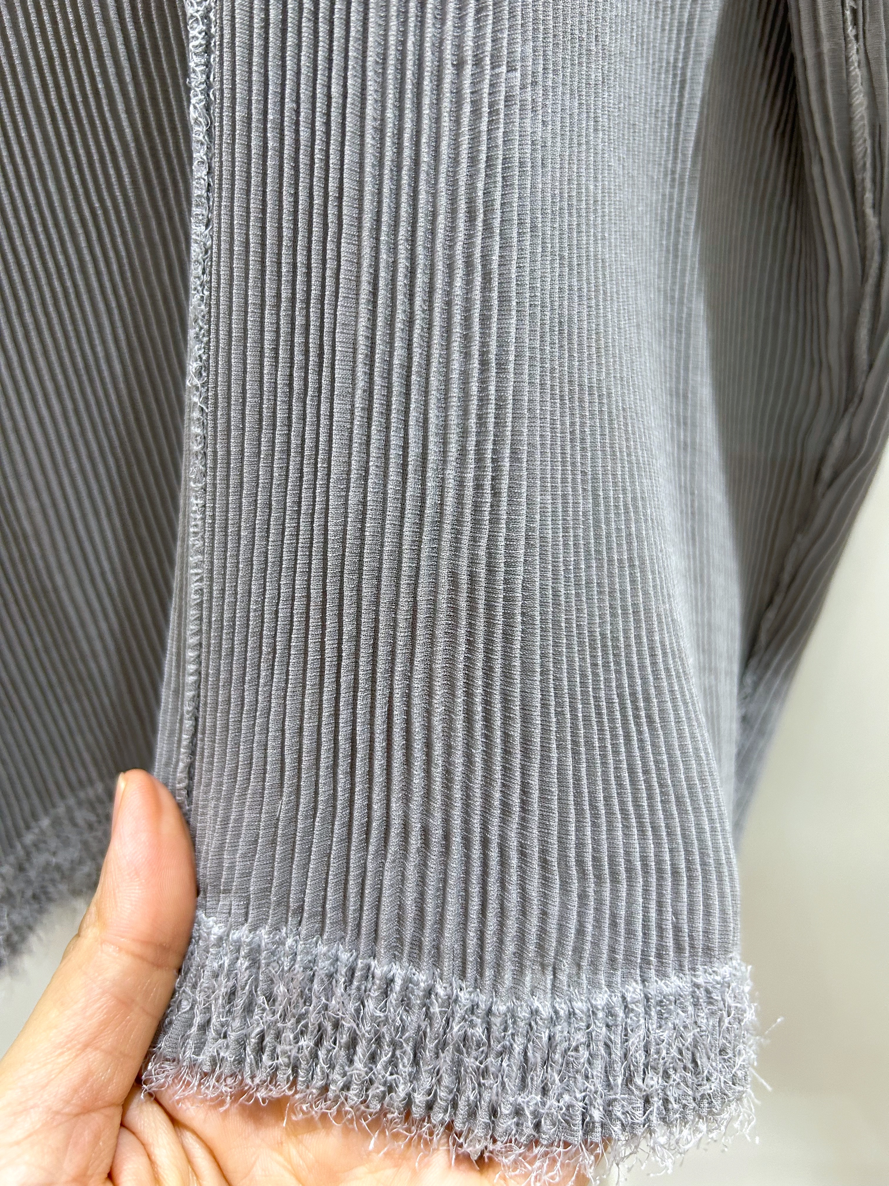 2MUAY รุ่น GJO11448 เสื้ออัดพลีท FUFFY POLO PLEATED TOP 4 สี FREE SIZE