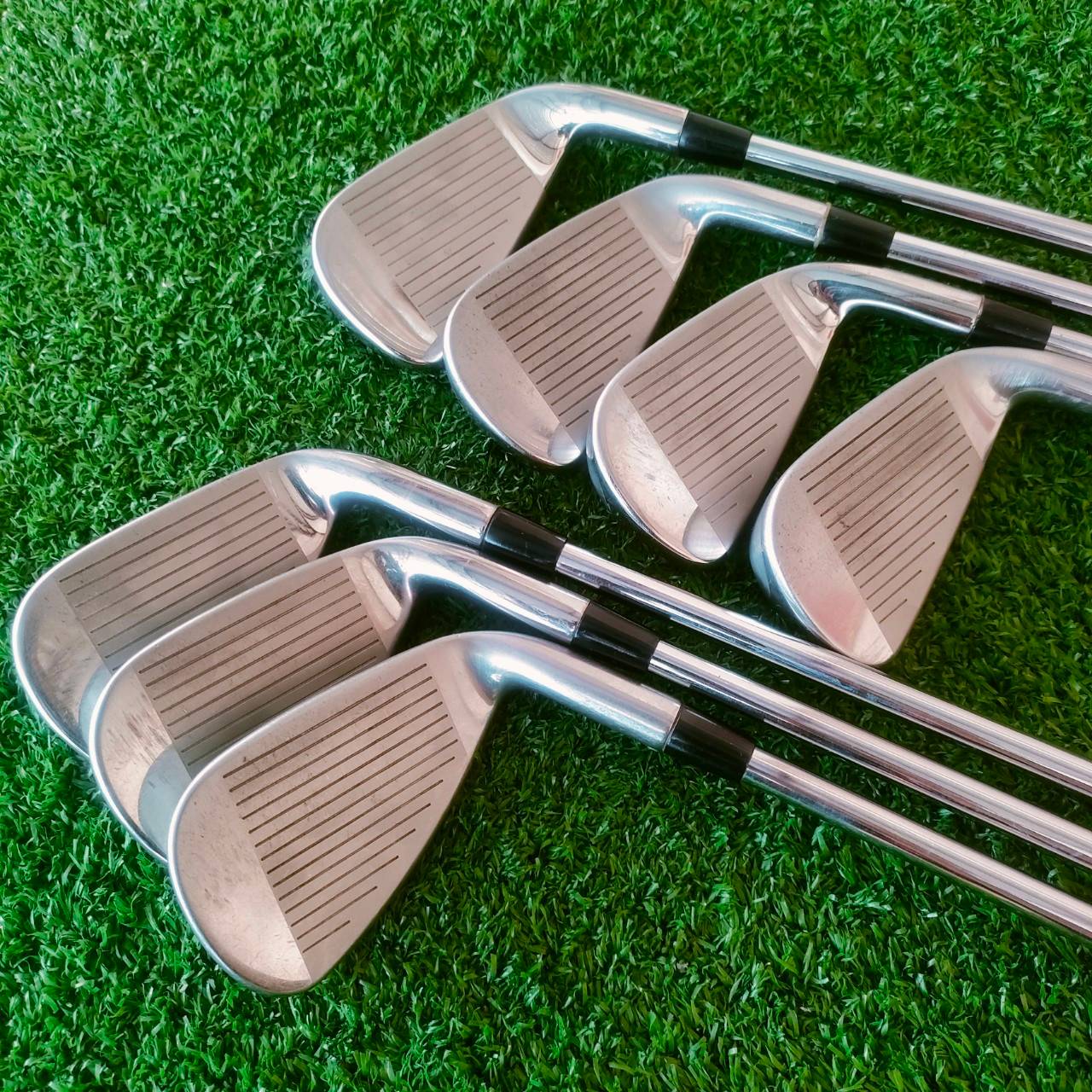 **ไม้กอล์ฟสำหรับท่านที่ถนัดซ้าย** ชุดเหล็ก TITLEIST AP1 DUAL CAVITY TUNGSTEN NICKEL มีเหล็ก 4-9 เเละ PW ก้าน N.S.PRO ZELOS 8 FLEX R ไม้กอล์ฟมือสอง ของแท้ BY NakaraLuxurious
