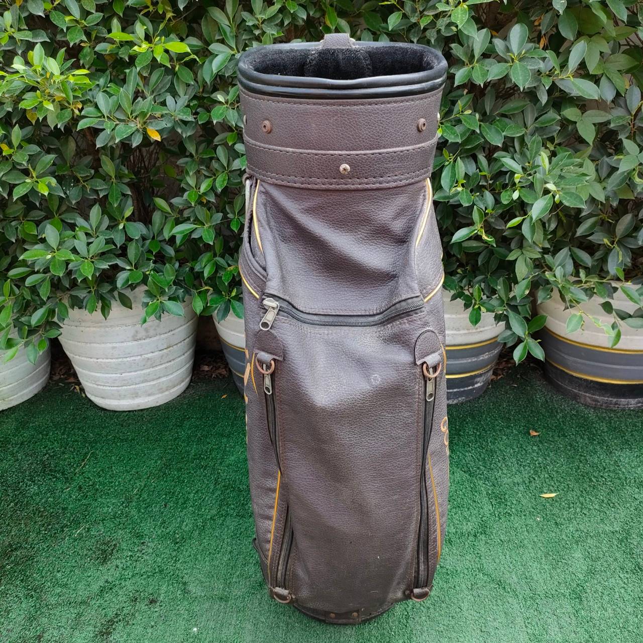 ถุงกอล์ฟ SARISAFE GOLF CLUB มือสอง สภาพปานกลางครับผม