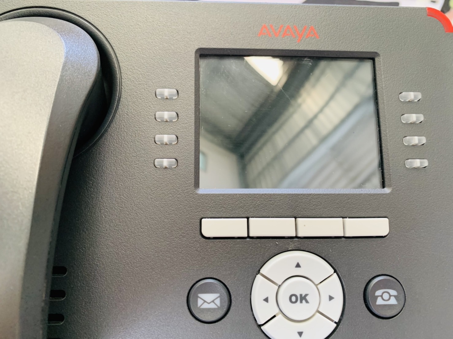 โทรศัพท์ IP Phone Avaya - Avaya 9611G IP Deskphone