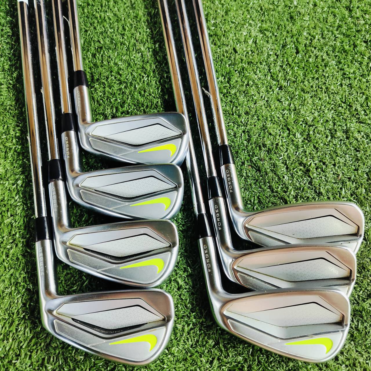 ชุดเหล็ก NIKE VAPOR PRO COMBO FORGED ก้าน NSPRO MODUS 120 FLEX S มีเหล็ก 4 5 6 7 8 9 PW ตีดีมากๆ มีรูปลักษณ์ที่สะอาดตาและหน้าเหล็กที่ให้พลังเพิ่มระยะทาง เป็นการรวมตัวของพลังและความแม่นยำ ไม้กอล์ฟพรีเมี่ยมมือสอง ของแท้ By NakaraLuxurious