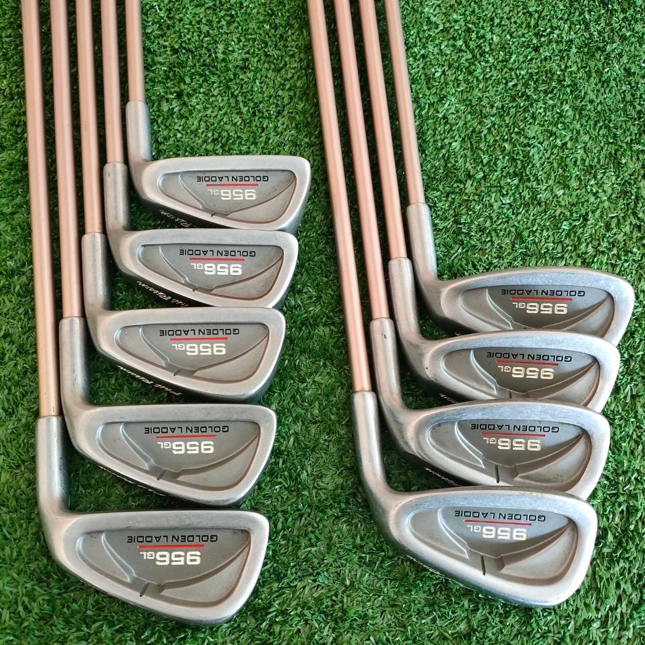 ** ไม้กอล์ฟสำหรับผู้หญิง ** ชุดเหล็ก 956 GL GOLDEN LADDIE มีเหล็ก 3-9 เเละ PW SW ก้าน FRAFLLO FLEX L เหล็กตีง่าย ใบกระจายน้ำหนัก และมีน้ำหนักสวิงเวทกำลังดี แต่น้ำหนักรวมเบา วัสดุดีมากครับ