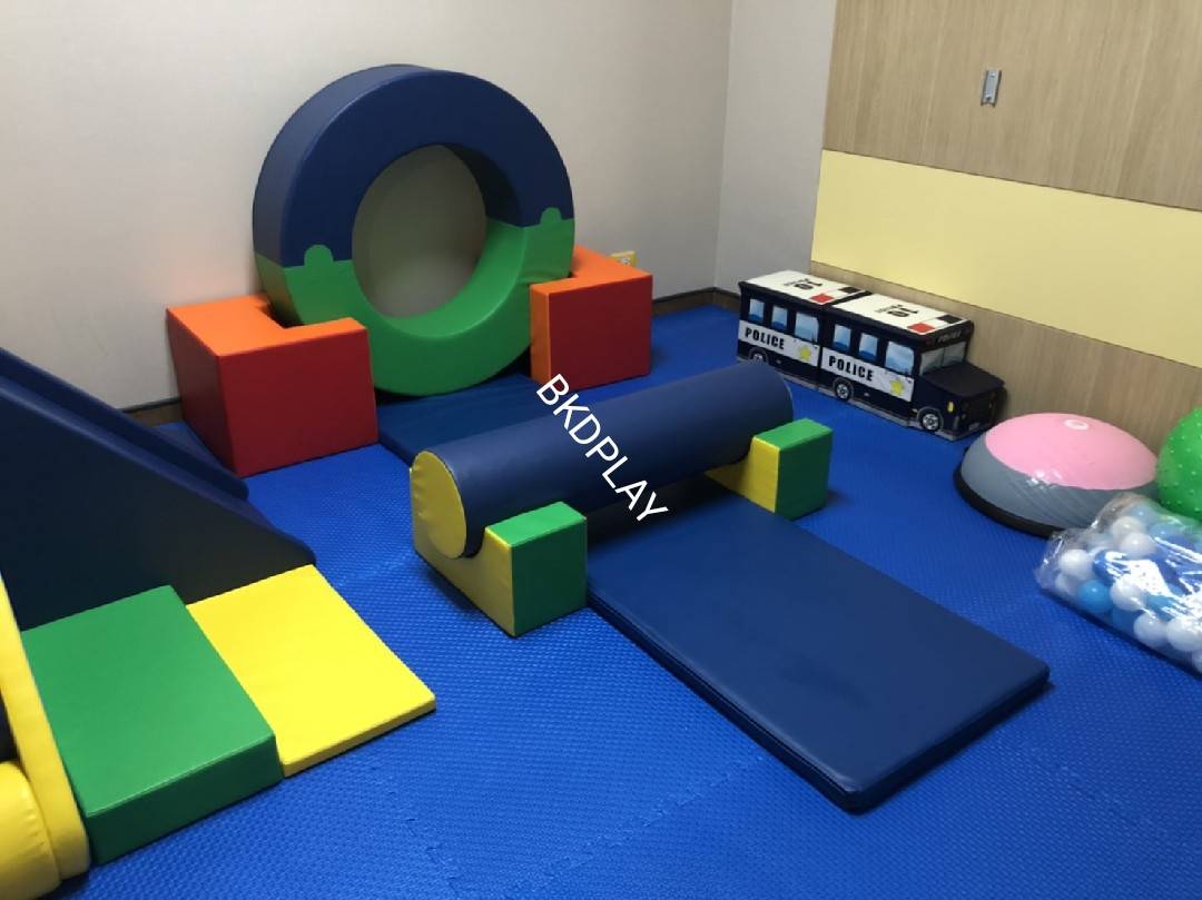 โดนัทนุ่มนิ่ม พร้อมเบาะทางเดินฝึกทรงตัว กระตุ้นพัฒนาการ กิจกรรมบำบัด กายภาพบำบัดเด็ก เสริมพัฒนาการกล้ามเนื้อมัดใหญ่ indoorplayground รับผลิตเครื่องเล่นนุ่มนิ่ม softplay ใช้ในโรงเรียนนอนุบาล ศูนย์พัฒนาเด็กเล็ก โรงพยาบาล