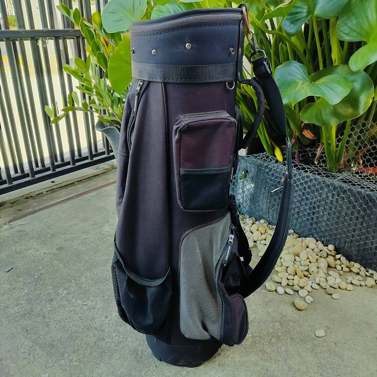 *** ลดล้างสต๊อค *** ถุงกอล์ฟ WILSON มือสอง ของแท้ ออกแบบพร้อมถุงได้ทุกสถาณการณ์ ราคาลดพิเศษที่สุด!!!