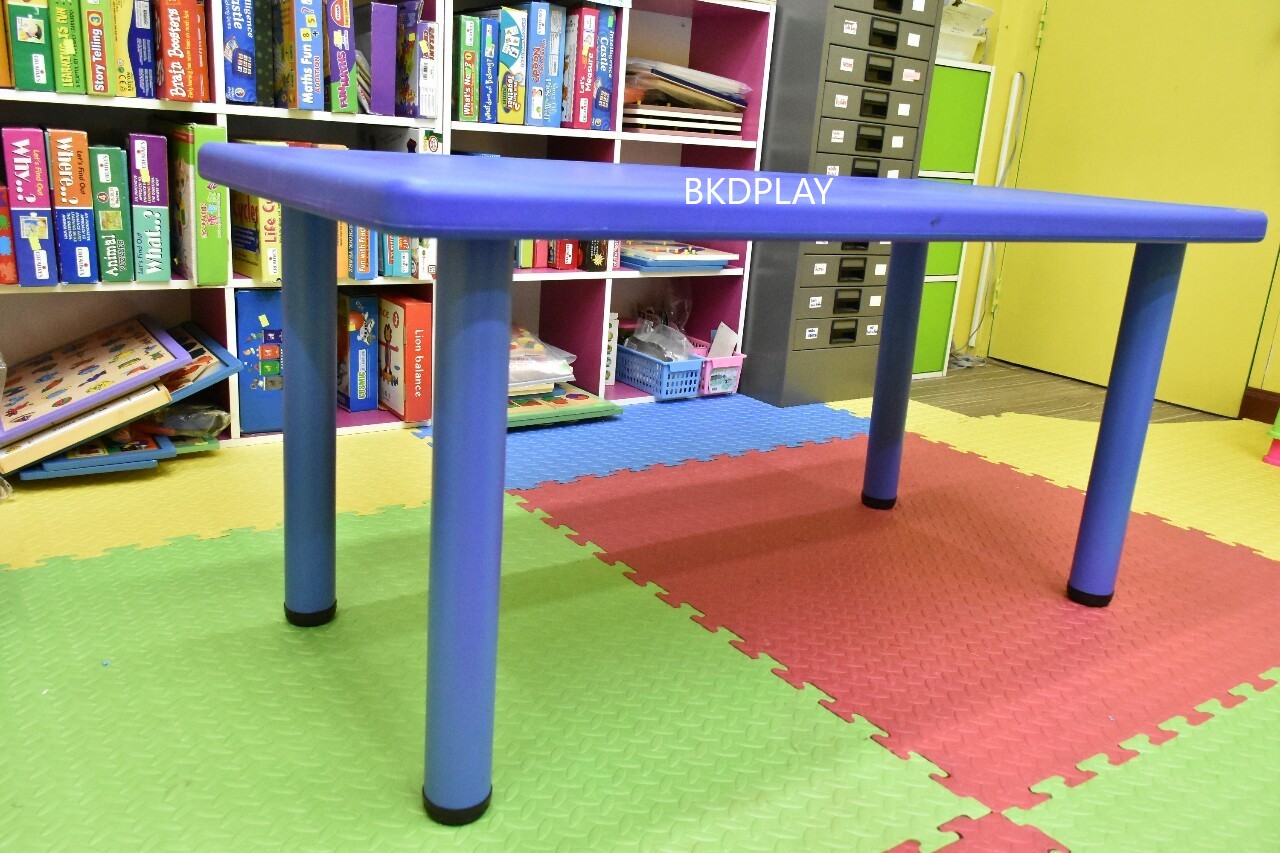 โต๊ะนักเรียน,โต๊ะเขียนหนังสือเด็ก,โต๊ะเรียน, โต๊ะสี่เหลี่ยมผืนผ้า พลาสติก ปรับระดับได้ ราคาโรงงาน พร้อมส่ง