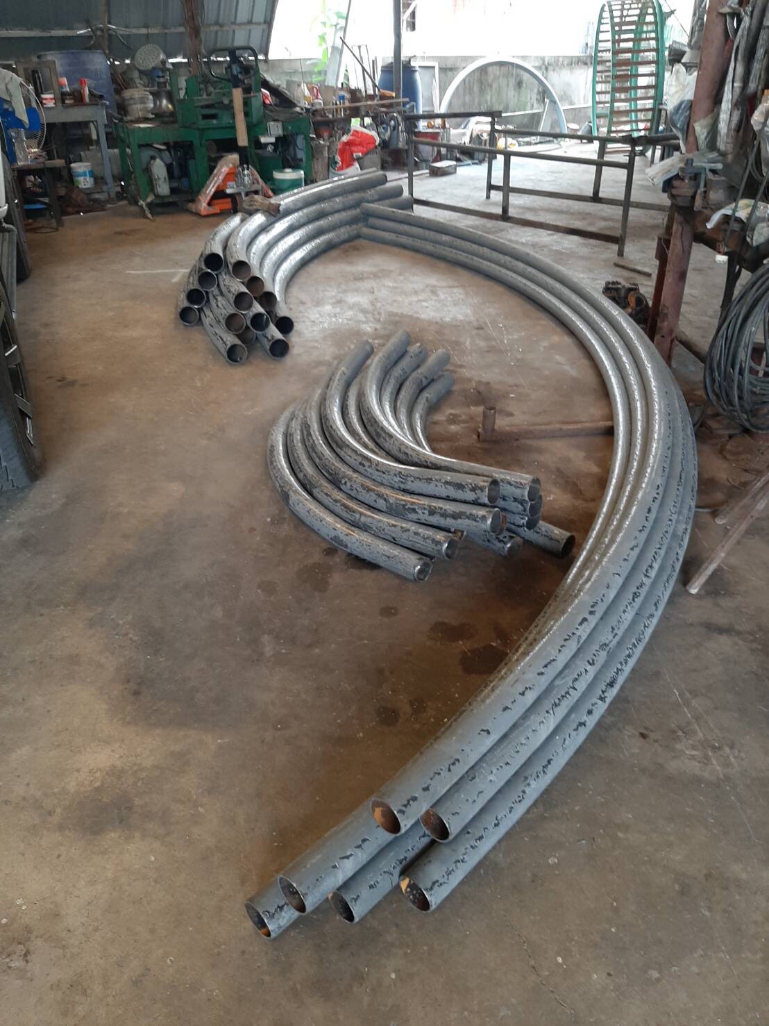 รร. ศึกษานารี ทำหลังคาทางเชื่อมอาคารเรียน