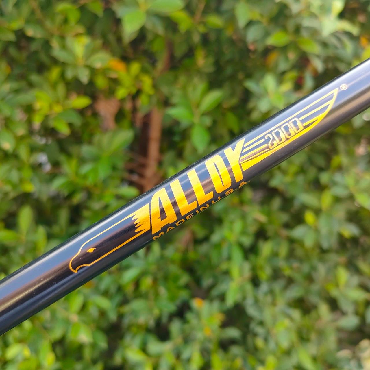 ก้าน DRIVER ALLOY 2000 เป็นก้านของใหม!!! MADE IN U.S.A ความยาวเฉพาะก้าน 45 นิ้ว เป็นก้านที่ควบคุมได้ง่ายมาก ไม้กอล์ฟมือสอง ของแท้ BY NakaraLuxurious