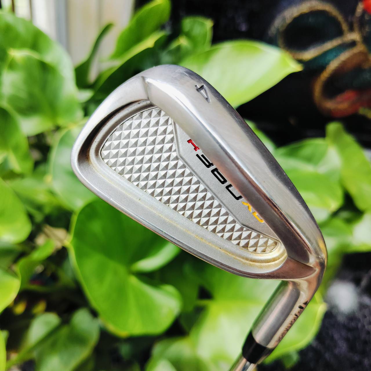 ชุดเหล็ก Taylormade R360 XD ก้านเหล็ก Taylormade FLEX R รุ่น XD เป็นรุ่นหน้าเด้ง ตีไกลมากๆ และชุด 360 เป็นใบใหญ่ตีง่ายที่สุด ฟีลลิ่งที่แสนนุ่มนวล สภาพสวยงามค่ะ ไม้กอล์ฟพรีเมี่ยมมือสอง ของแท้ By NakaraLuxurious