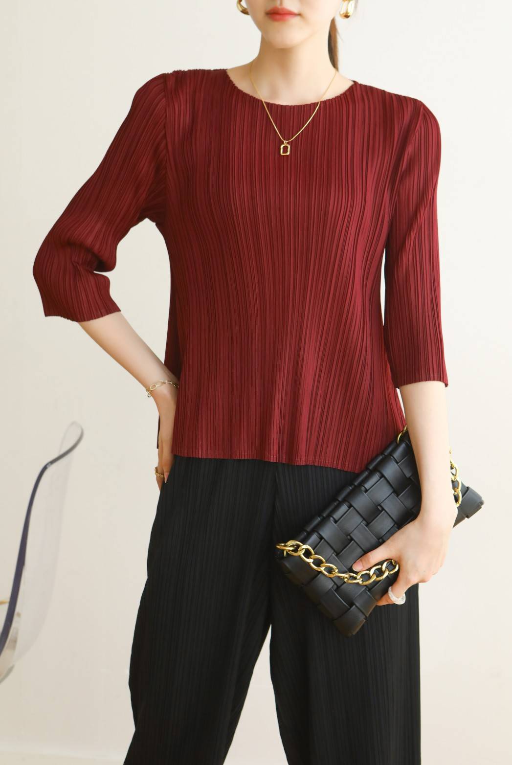 2MUAY รุ่น GJO7097 เสื้ออัดพลีทงานคุณภาพ FLARED PLEATED TOP สีดำ FREE SIZE