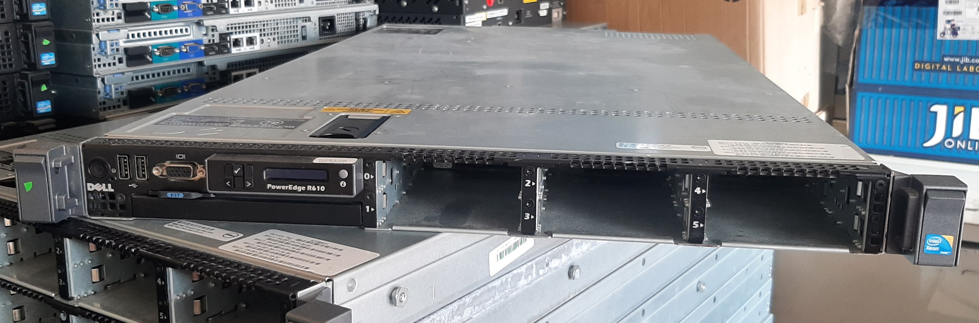 เซิร์ฟเวอร์มือสอง สภาพดี Dell PowerEdge R610 (X5650 Ram4GB HDD sas 2.5 300 GB x4 PSU x1) ประกัน 1 เดือน