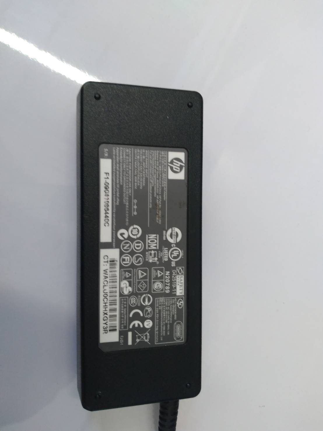 HP 463553-002 19V 4.74A 65W Notebook Ac Adapter