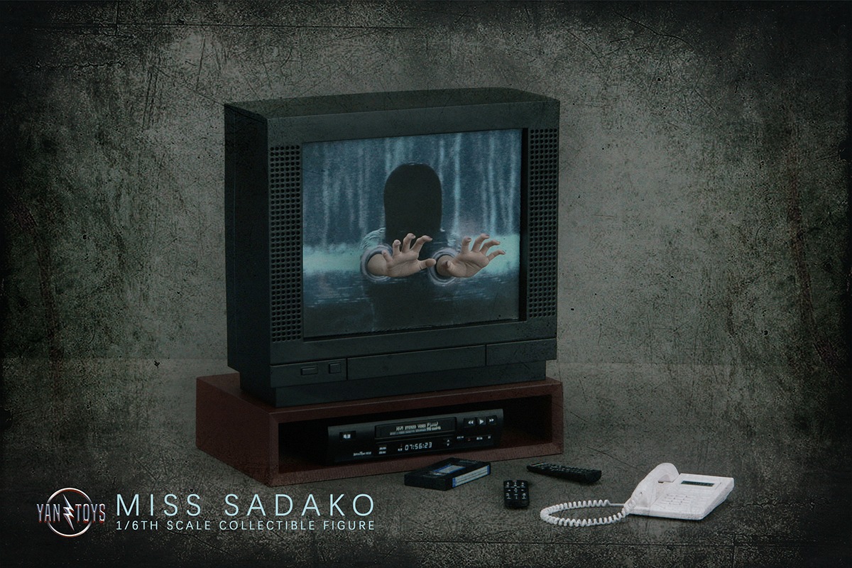 [พร้อมส่ง]Yan Toys JR08 1/6 : Miss Ghost