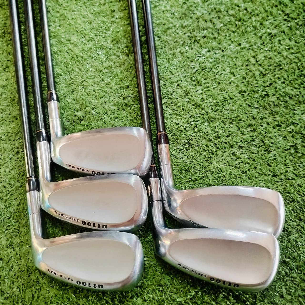 ชุดเหล็ก Finest Instrument PRGR Dream Iron PRGR egg Luxury 5 piece set เป็นชุดเหล็กสั้น มีเหล็ก 7-9 เเละ PW AW ก้าน DATA065 WT-67 Tq-3.1 Kp-H วัสดุพรีเมี่ยมญี่ปุ่น ไม้กอล์ฟมือสอง ของแท้ BY NakaraLuxurious