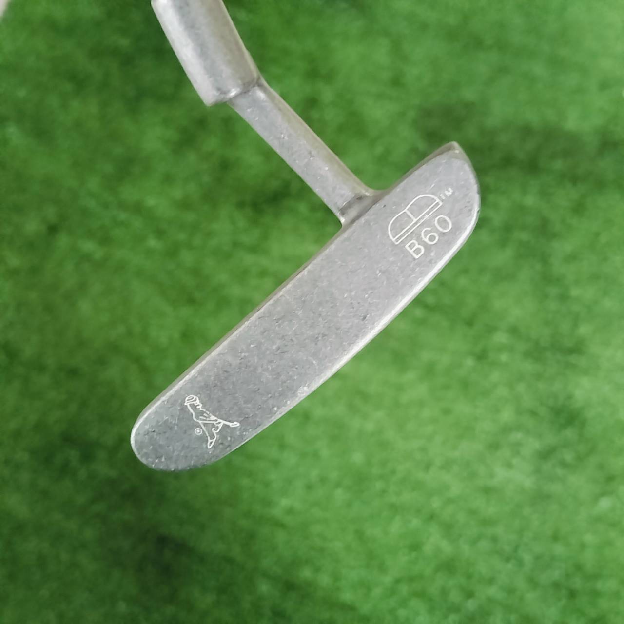 PUTTER PING B60 ยาว 33 นิ้ว เป็นอีกหนึ่งแบบที่ได้รับความนิยมสูง จน PING ได้ทำรุ่นย้อนยุคออกมา ไม้กอล์ฟพรีเมี่ยมมือสอง ของแท้ By NakaraLuxurious