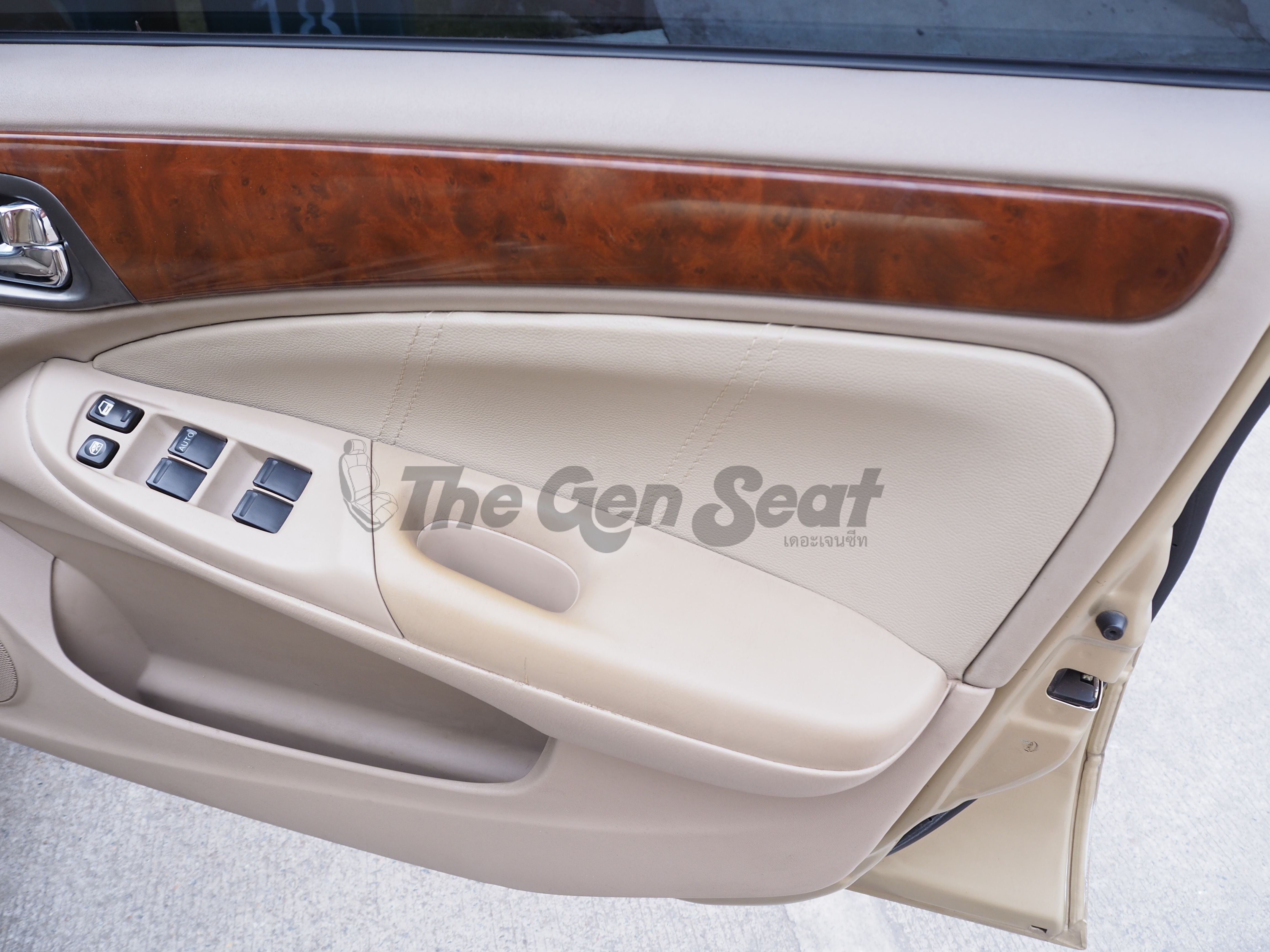 เบาะหนังซันนี่ นีโอ โฉมปี 2004-2006