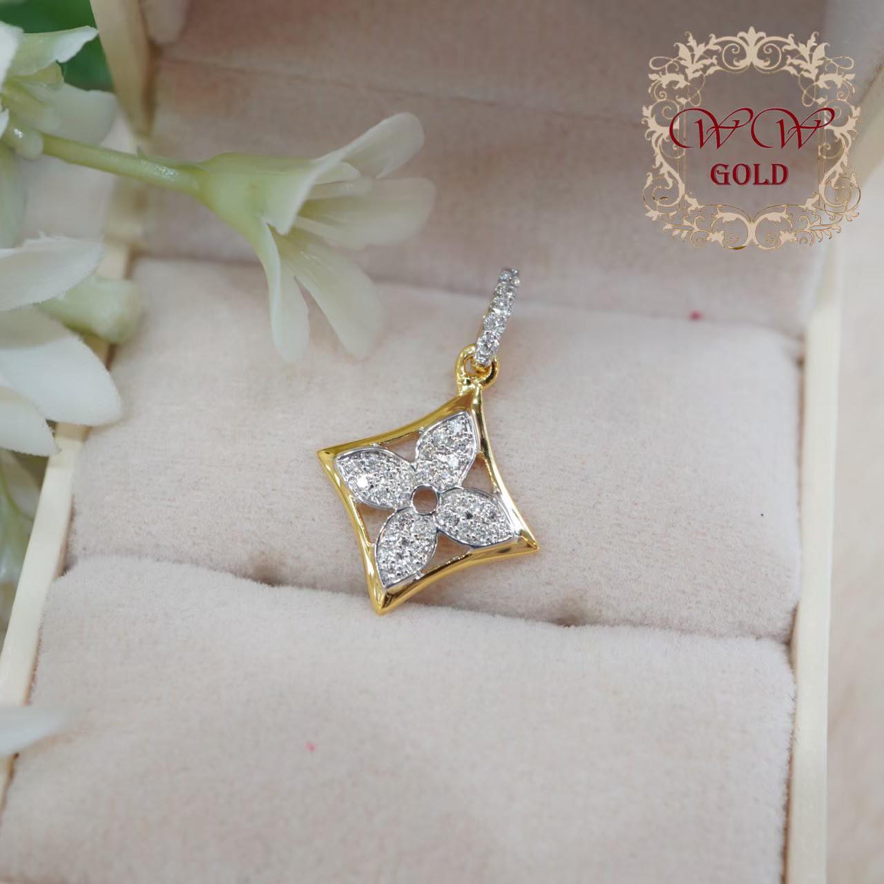 จี้ข้าวหลามตัด^^