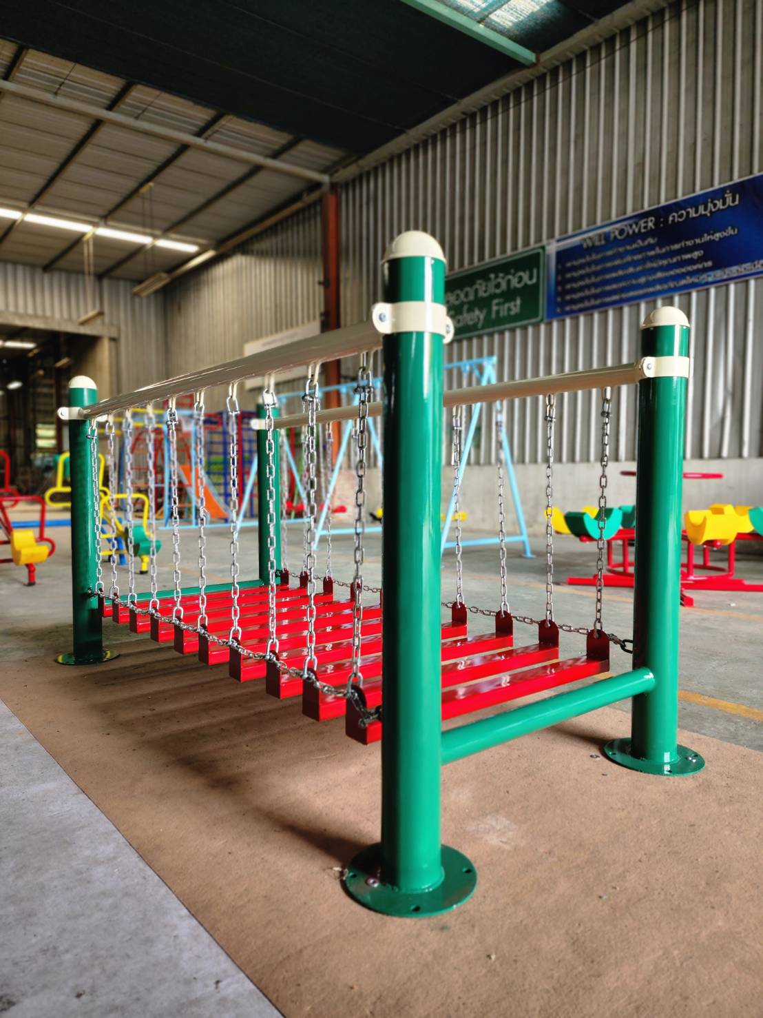 สะพานแขวนโซ่ทรงตัว สะพานทรงตัว สะพานแขวน เครื่องเล่นสนามกลางแจ้ง เครื่องเล่นสนามเหล็ก , ของเล่น สั่งผลิต 10-20 วัน