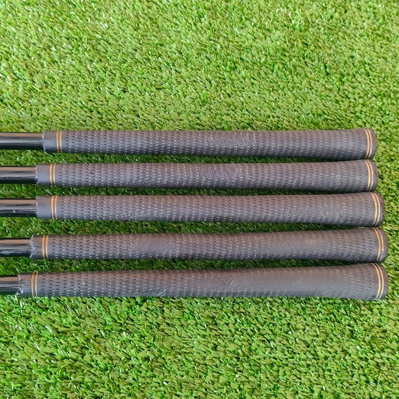 ชุดเหล็ก GULLIVER ALPHABIT มีเหล็ก 6-9 เเละ PW ก้าน B-TITAN ALPHABIT FLEX R