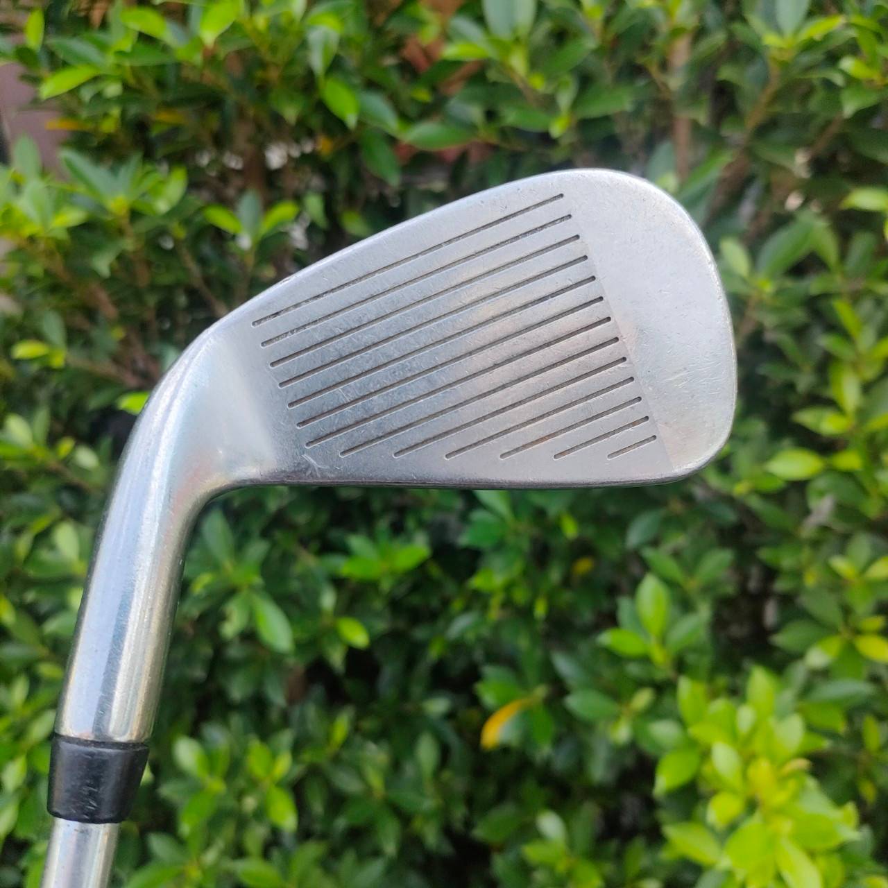 เหล็ก 4 CALLAWAY X20 TOUR ก้าน CALLAWAY FLEX R เป็นเหล็กยาวที่ตีง่าย ตีสนุกมาก ในระยะไกลๆ ตีแม่นธงมากๆครับ
