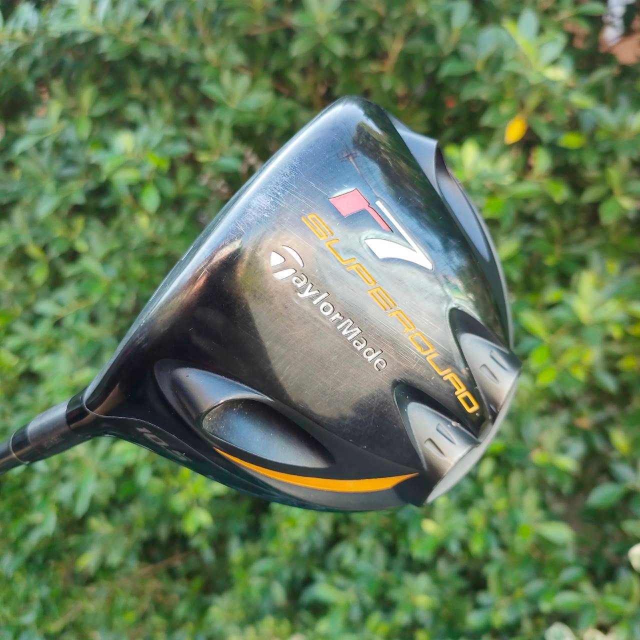 **ไม้กอล์ฟสำหรับมือซ้าย** DRIVER TAYLORMADE r7 SUPERQUAD องศา 10.5 ก้าน FUJIKURA RE*AX FLEX S ไม้กอล์ฟมือสอง ของแท้ BY NakaraLuxurious