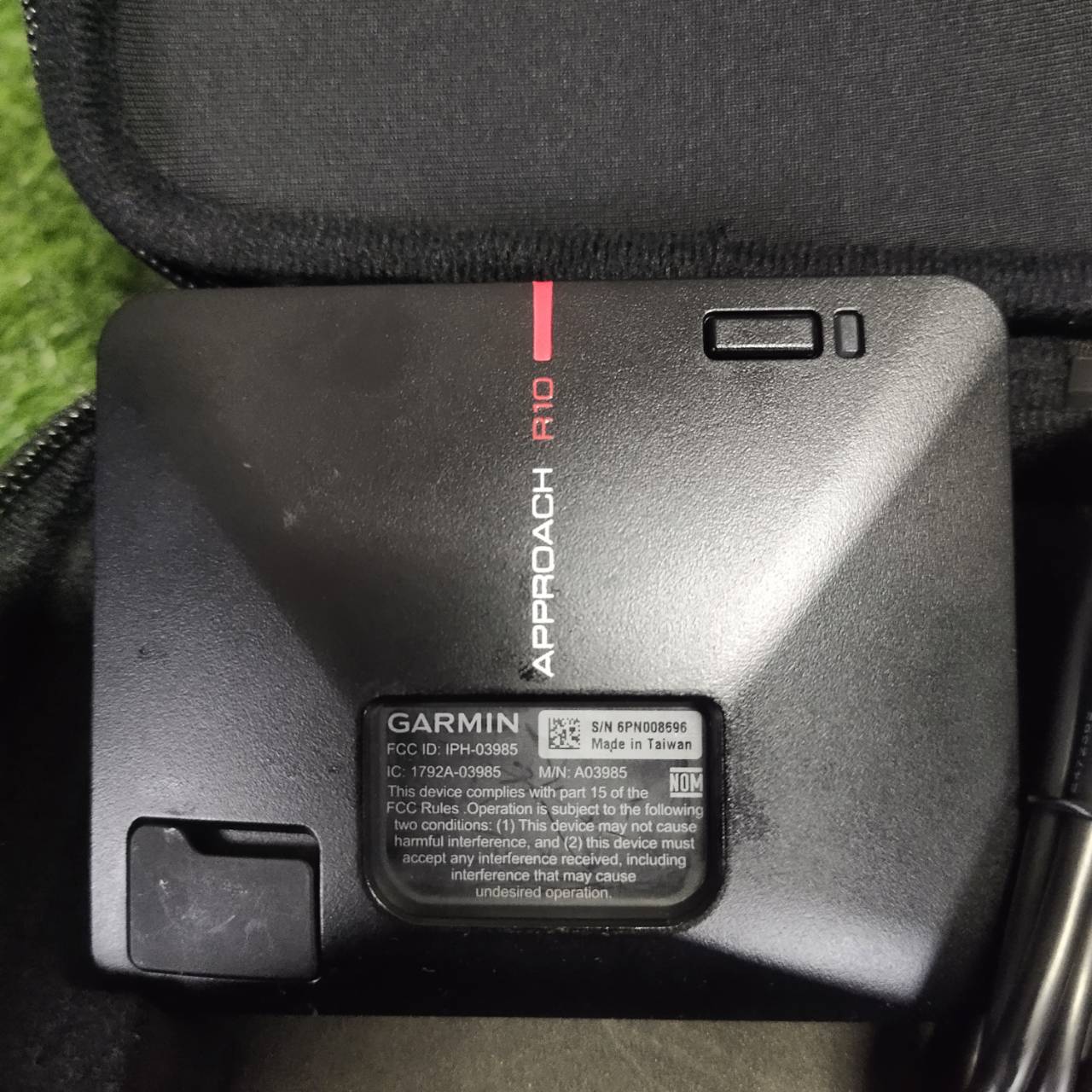 GARMIN APPROACH R10 Launch Monitor & Golf Simulator แบบพกพา ครบที่สุดในราคาที่เอื้อมถึง