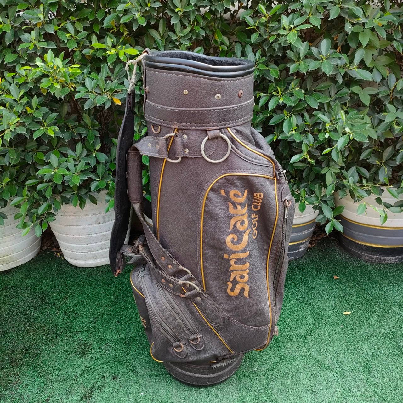 ถุงกอล์ฟ SARISAFE GOLF CLUB มือสอง สภาพปานกลางครับผม