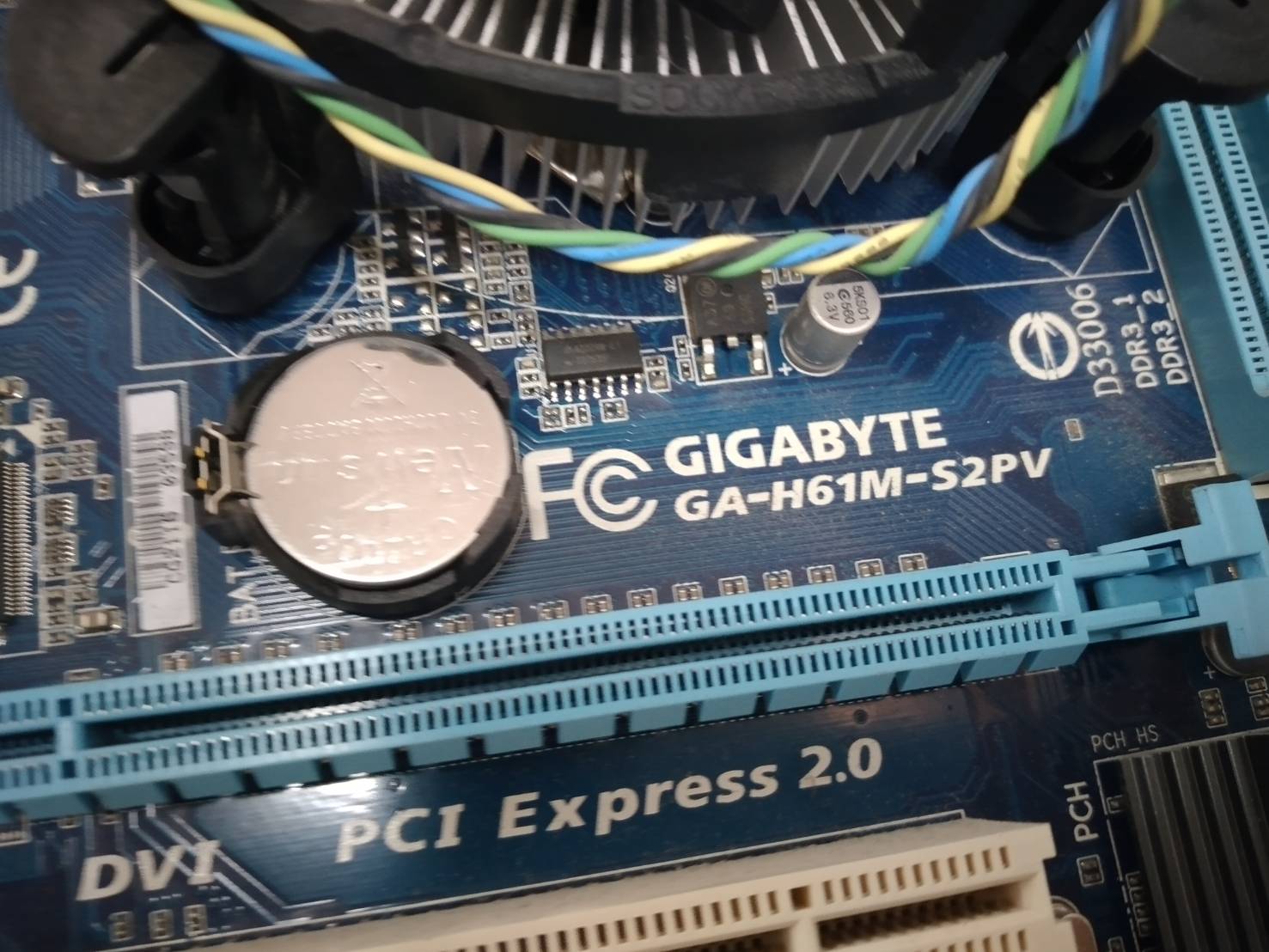 GA-H61M-S2PV (rev. 2.0) พร้อม CPU i5-2310 และฝาหลัง