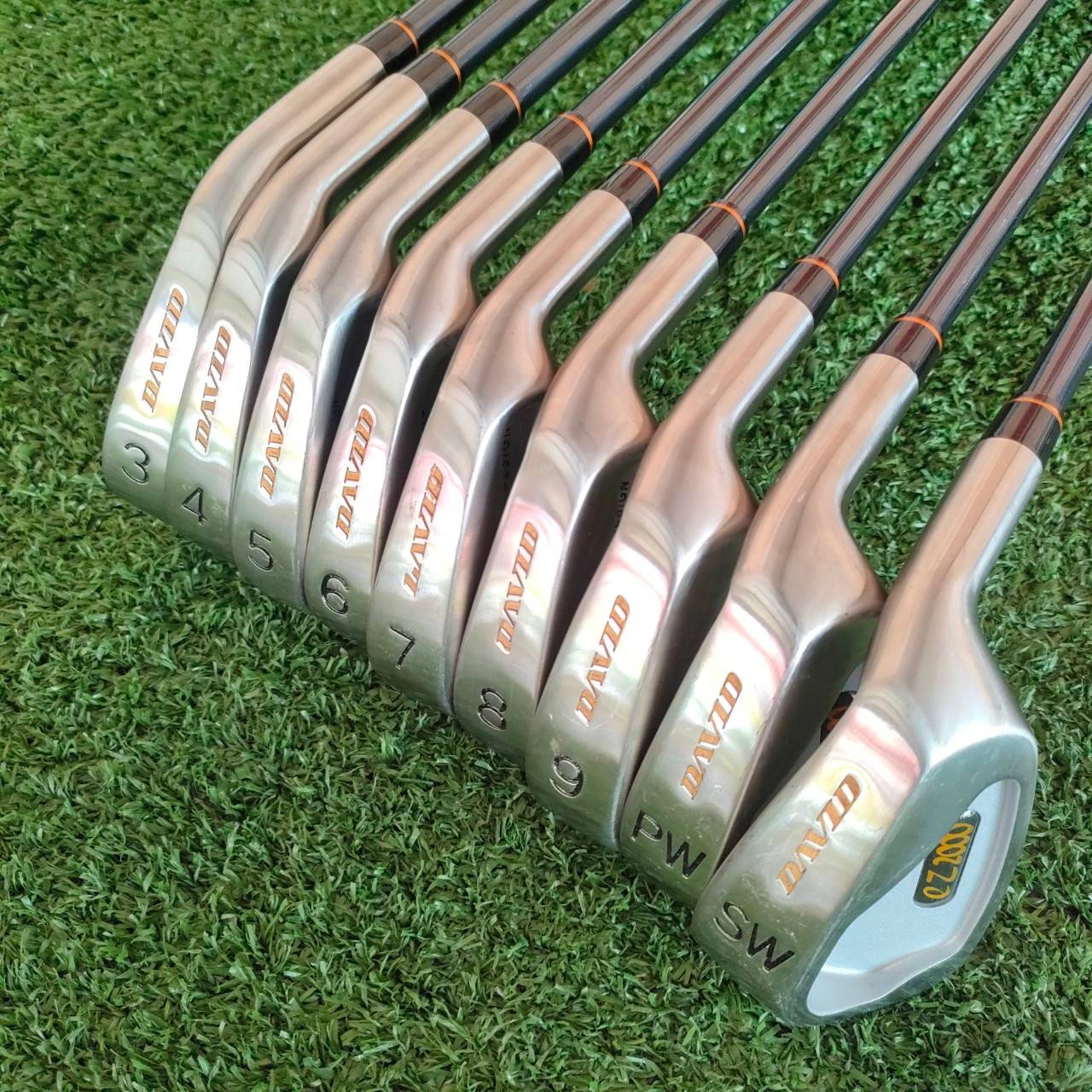 ชุดเหล็ก KENT EZ 2000 ของใหม่!! แต่พลาสติกหลุด** มีเหล็ก 3-9 เเละ PW SW ก้าน KENY EZ2000 FLEX R ตีดีมาก!! ไม้กอล์ฟมือหนึ่ง ของแท้ BY NakaraLuxurious