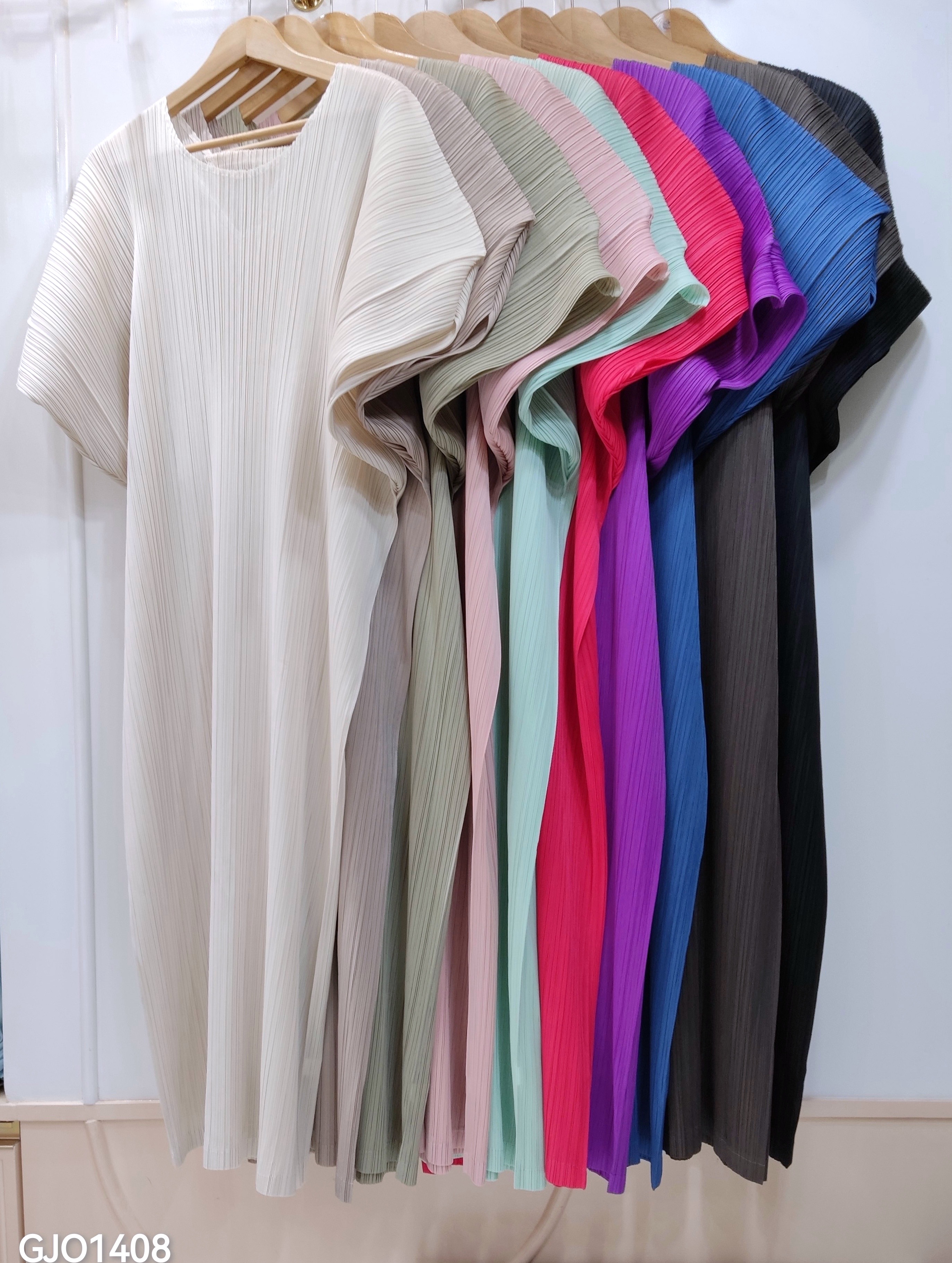 2MUAY รุ่น GJO1408 เดรสพลีทคุณภาพ SHORT SLEEVE V NECK PLEATED DRESS 10 สี FREE SIZE