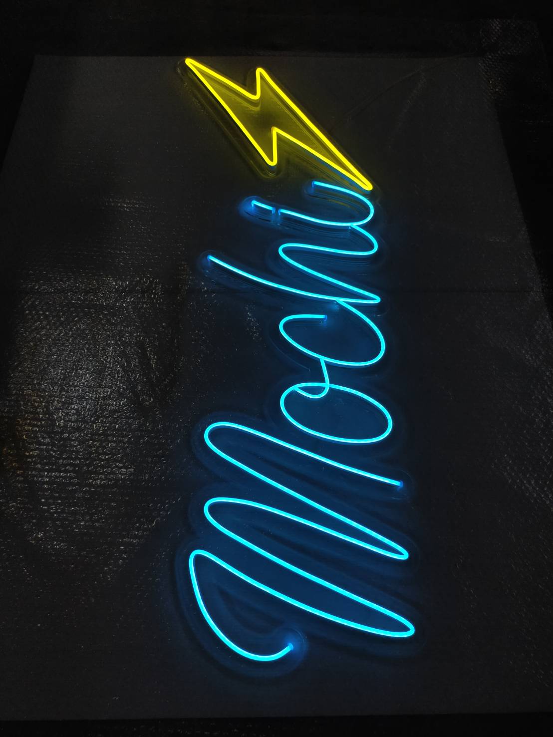 ป้ายไฟนีออนดัด