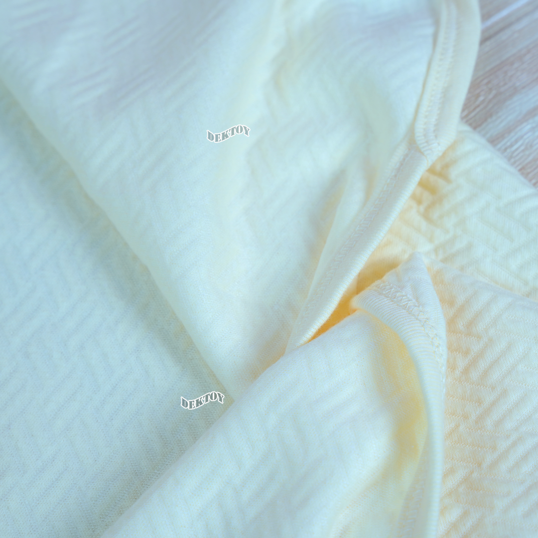 First Wear ผ้าห่อตัวเด็กทารก แบบสำเร็จรูป ผ้าแซนวิช ไซส์ 72x89 ซม.