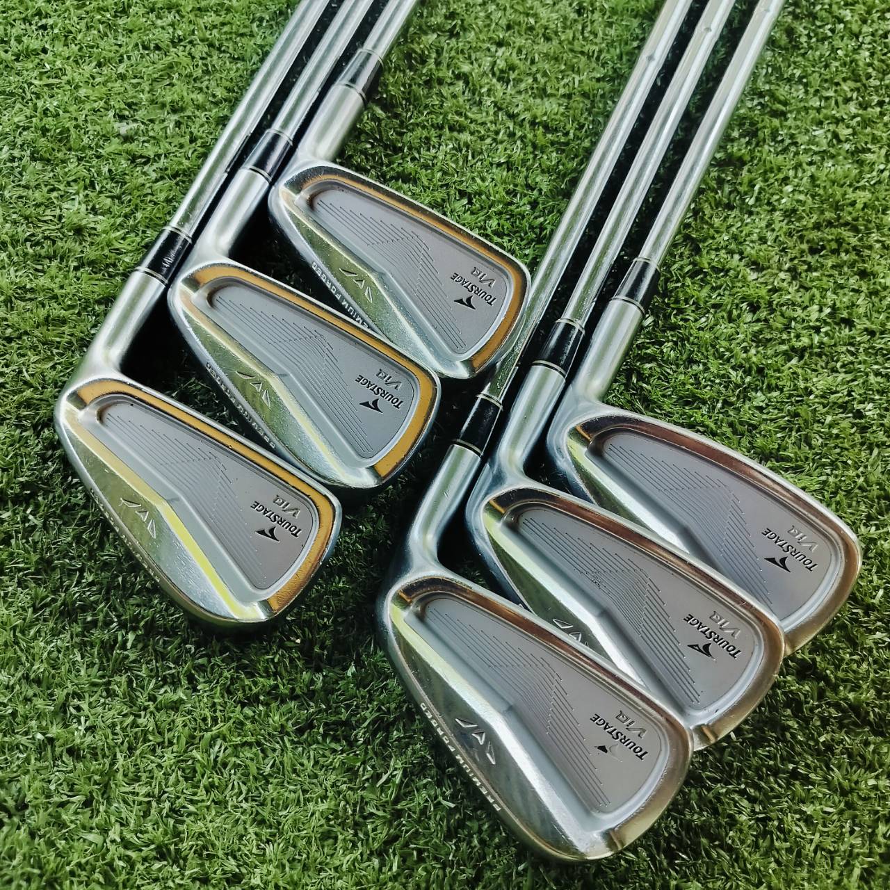 ชุดเหล็ก TOURSTAGE VIQ SUPER PREMIUM FORGED JAPAN มีเหล็ก 5 6 7 8 9 PW ก้านดีอย่างมาก เหล็กเบา ตีไกล ไม้กอล์ฟพรีเมี่ยมมือสอง ของแท้ By NakaraLuxurious